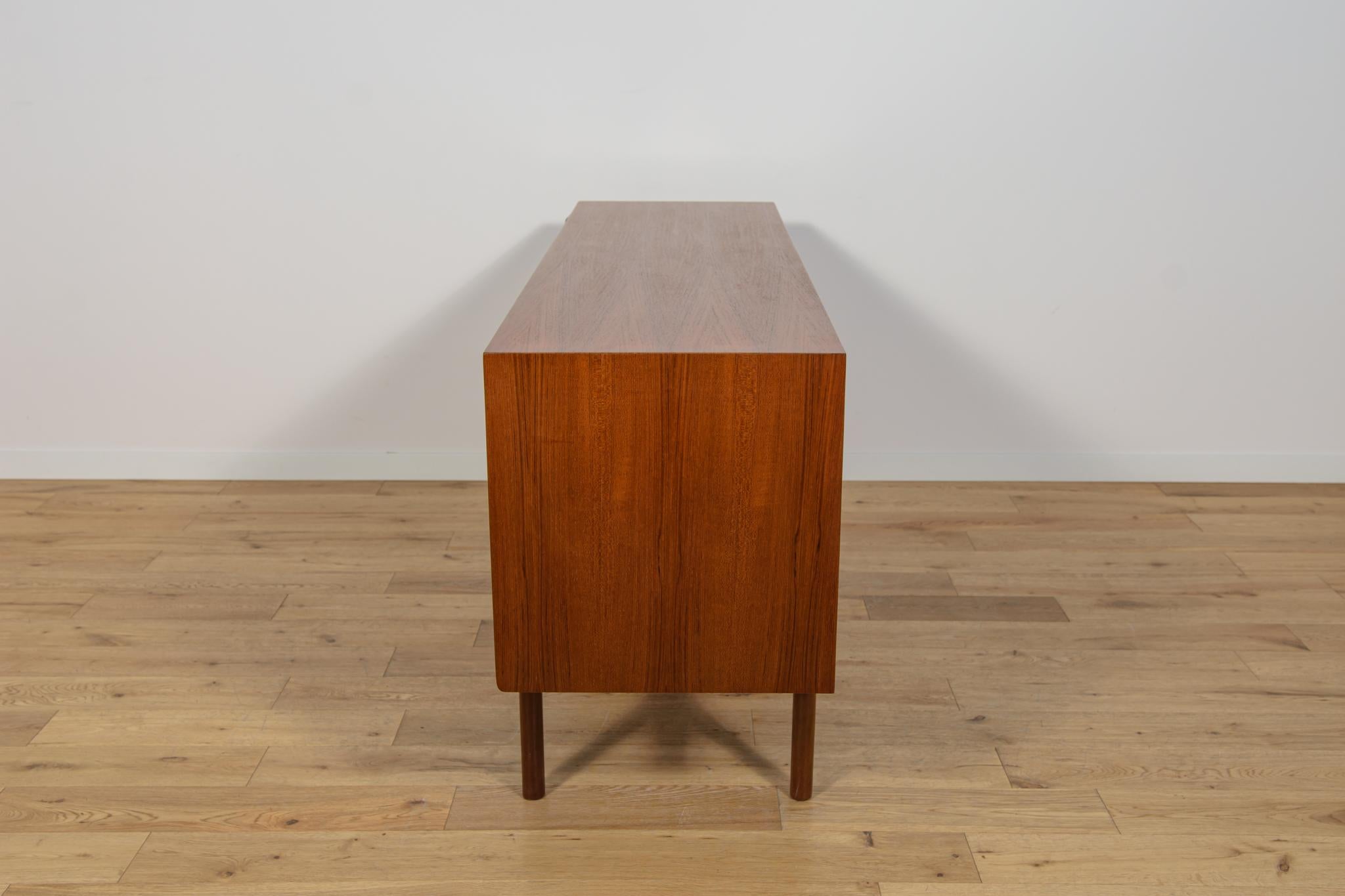 Britannico Credenza in teak di metà secolo di Tom Robertson per McIntosh, Regno Unito, anni '60 in vendita