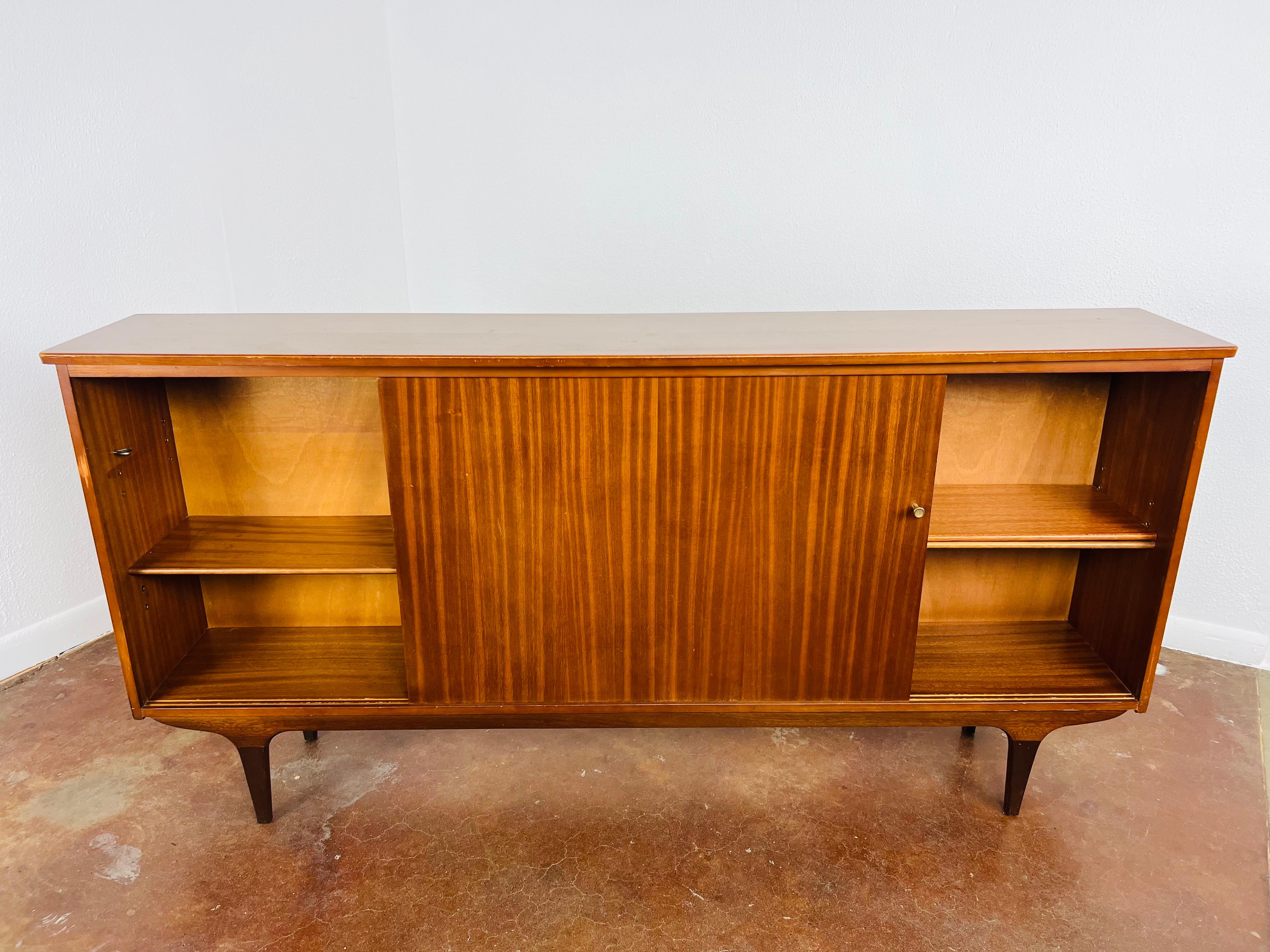 Mid-Century Teak Sideboard In Good Condition For Sale In Dallas, TX