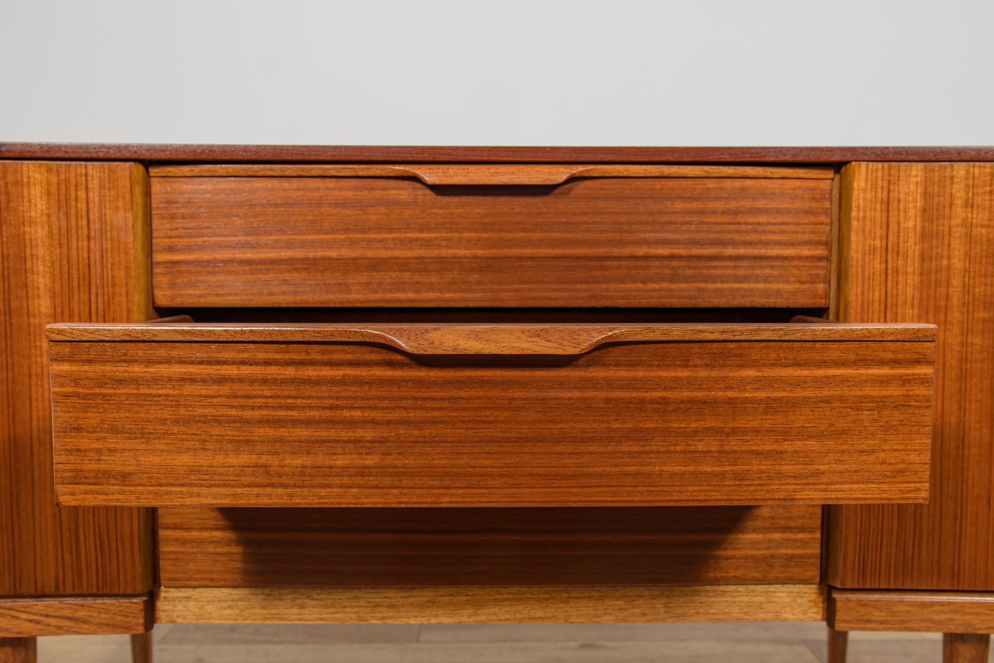 Buffet du milieu du siècle dernier d'Austinsuite, United Knigdom, années 1960 en vente 3
