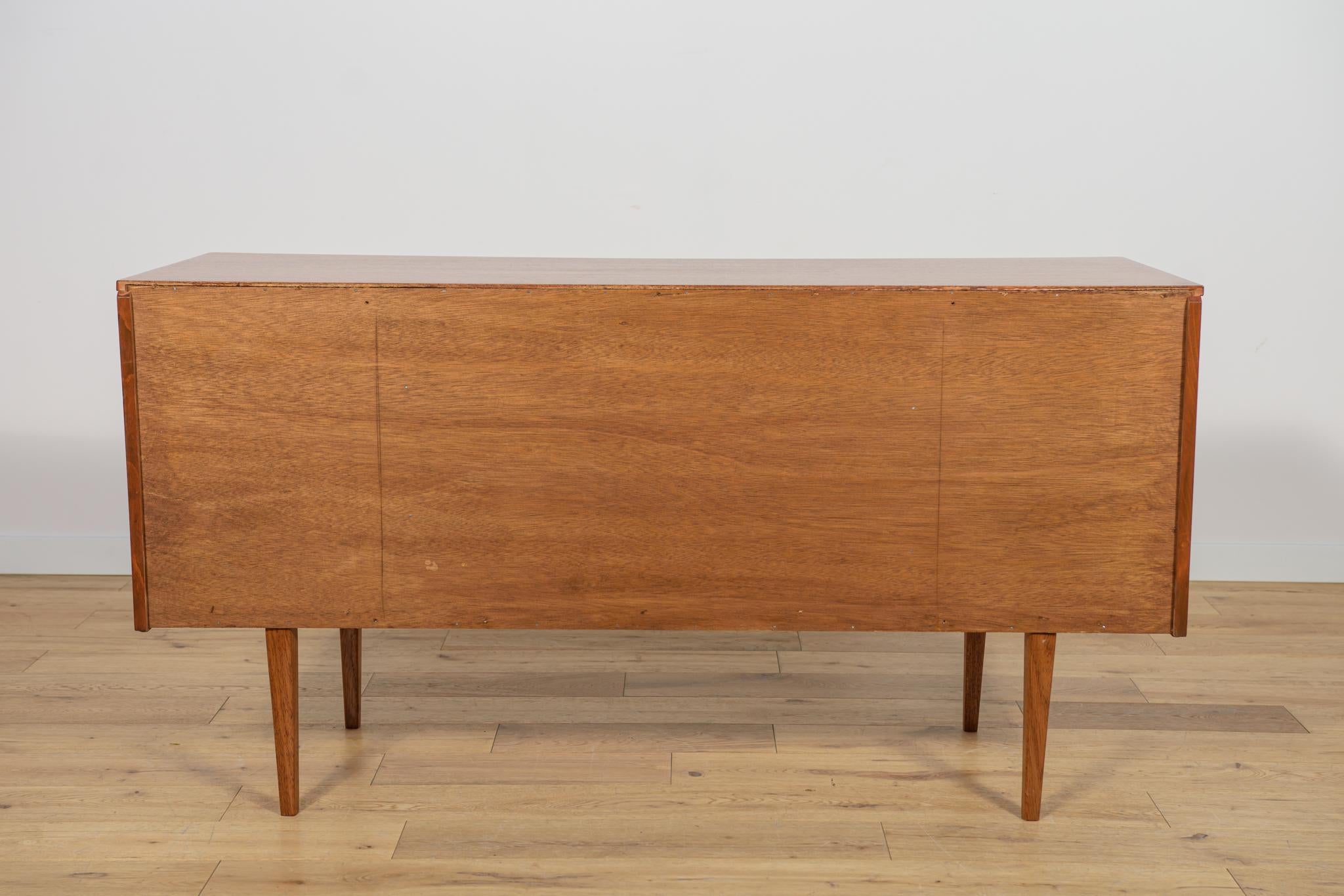 Buffet du milieu du siècle dernier d'Austinsuite, United Knigdom, années 1960 Excellent état - En vente à GNIEZNO, 30