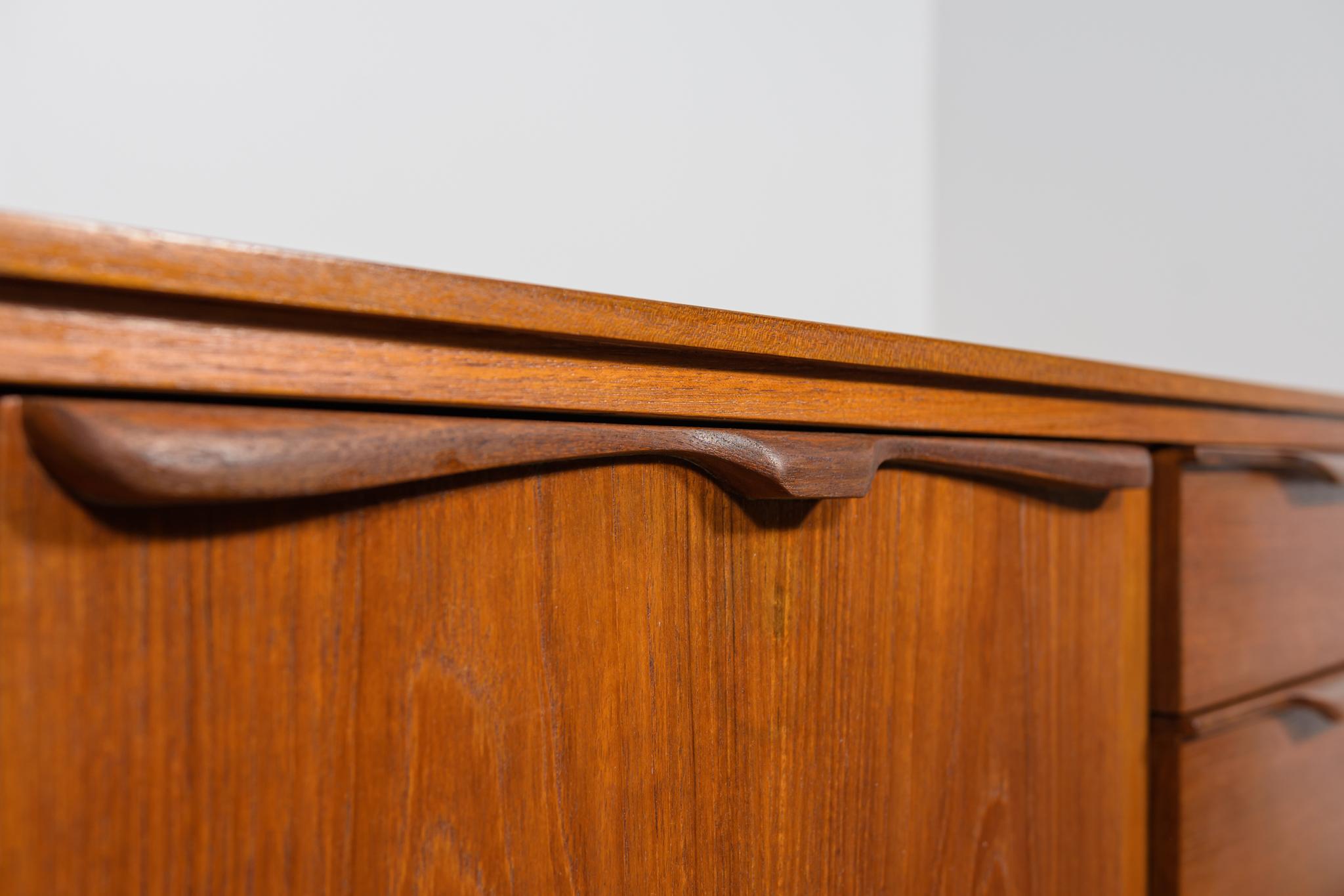Mid-Century-Sideboard aus Teakholz von Beautility, United Knigdom, 1960er Jahre im Angebot 7