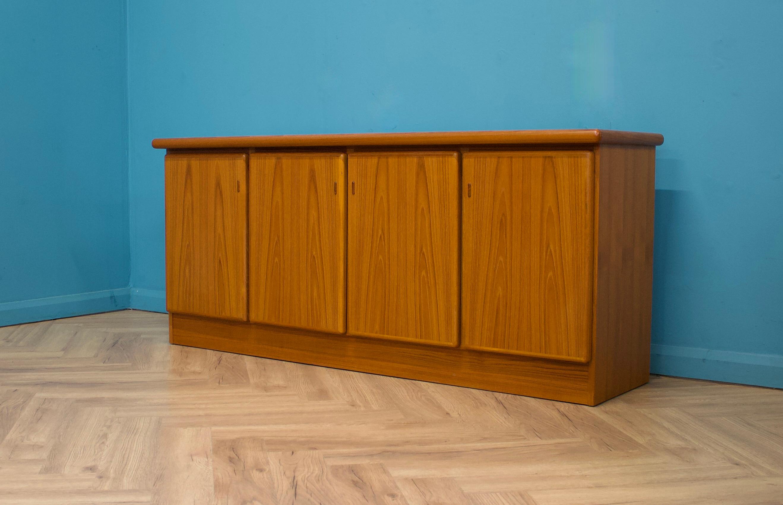 Danese Credenza in teak di metà secolo di Boltinge, anni '70