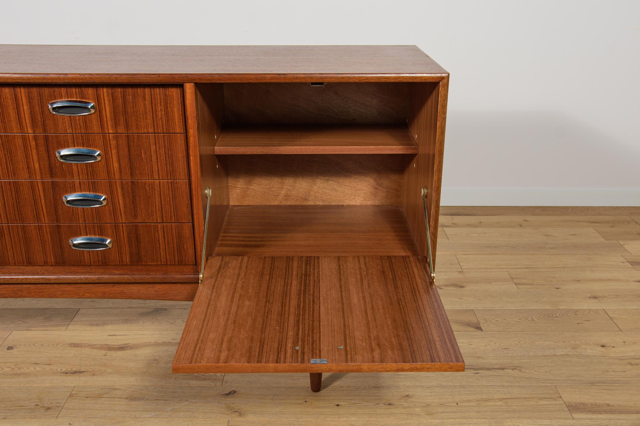 Enfilade en teck du milieu du siècle dernier de G-Plan, années 1960 en vente 6