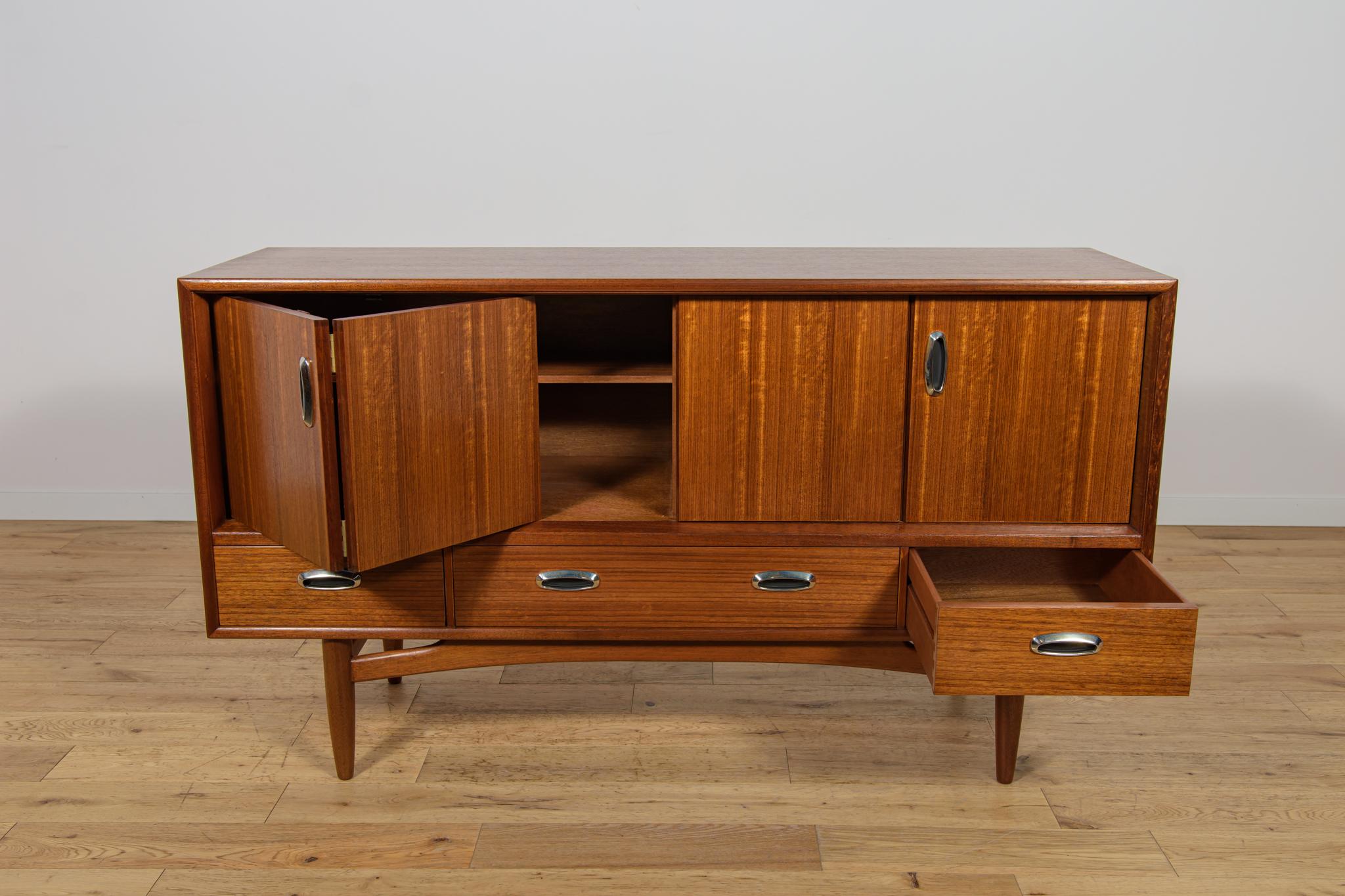 Enfilade du milieu du siècle dernier de G-Plan, United Knigdom, années 1960 en vente 2