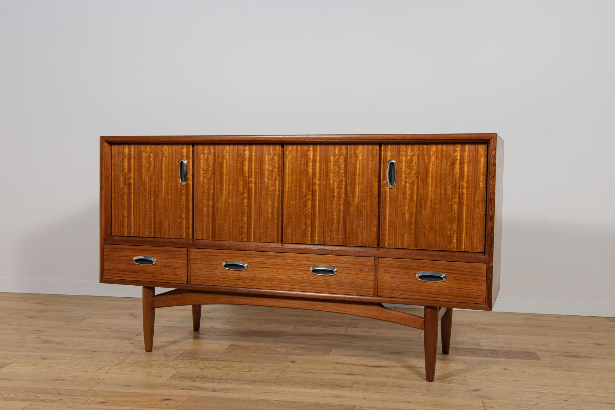 Enfilade du milieu du siècle dernier de G-Plan, United Knigdom, années 1960 Excellent état - En vente à GNIEZNO, 30