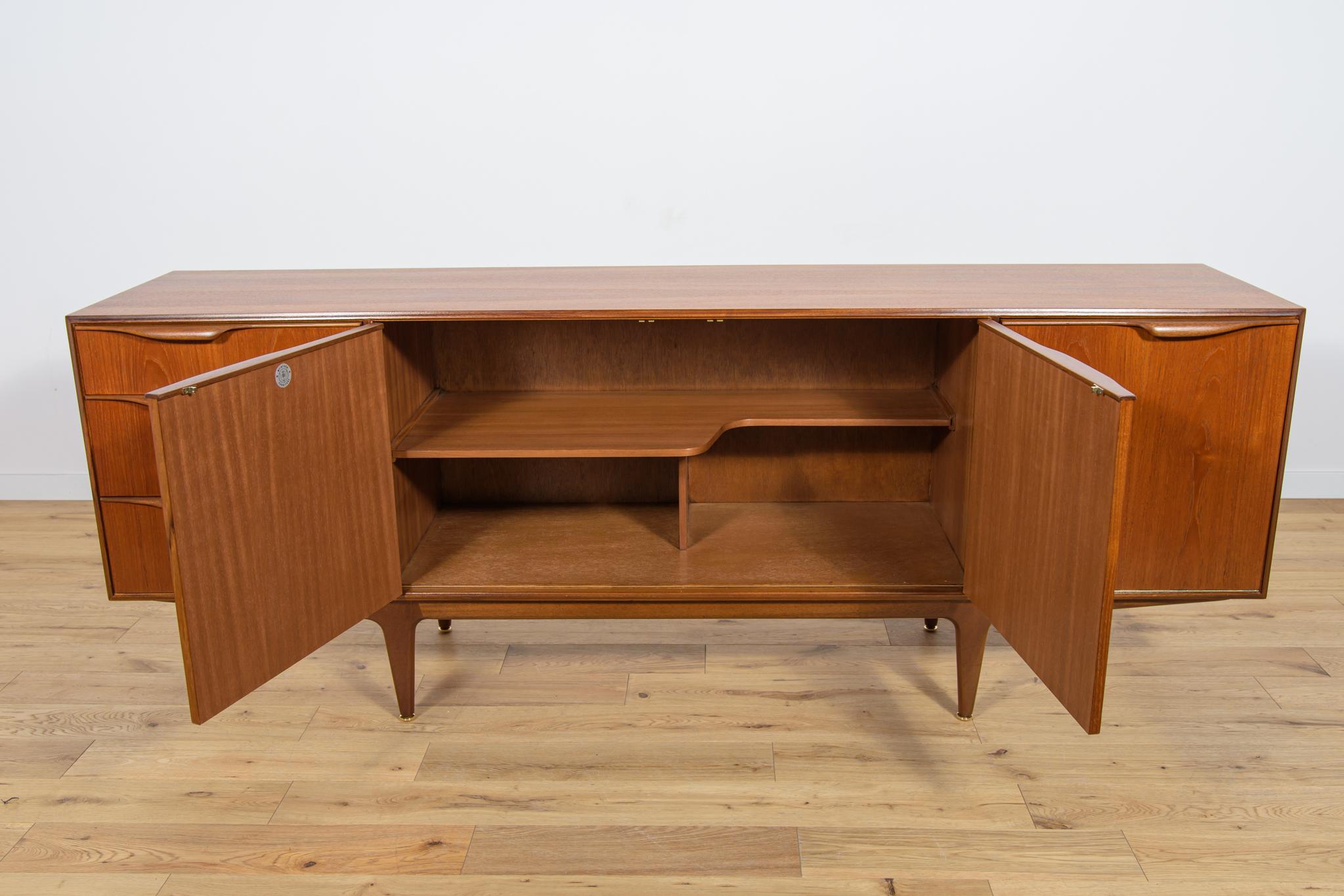 Mid-Century Teak Sideboard from McIntosh, 1960s For Sale 5