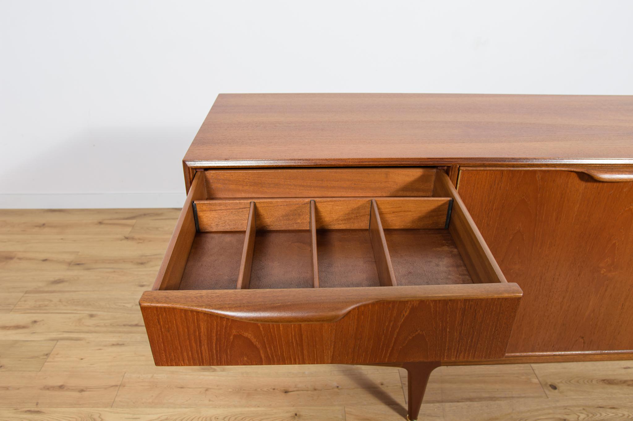 Mid-Century Teak Sideboard from McIntosh, 1960s For Sale 6