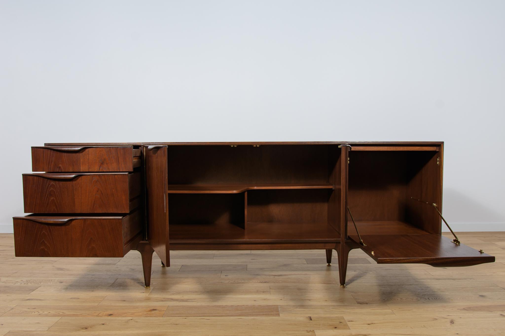 Mid-Century Teak Sideboard from McIntosh, 1960s For Sale 2