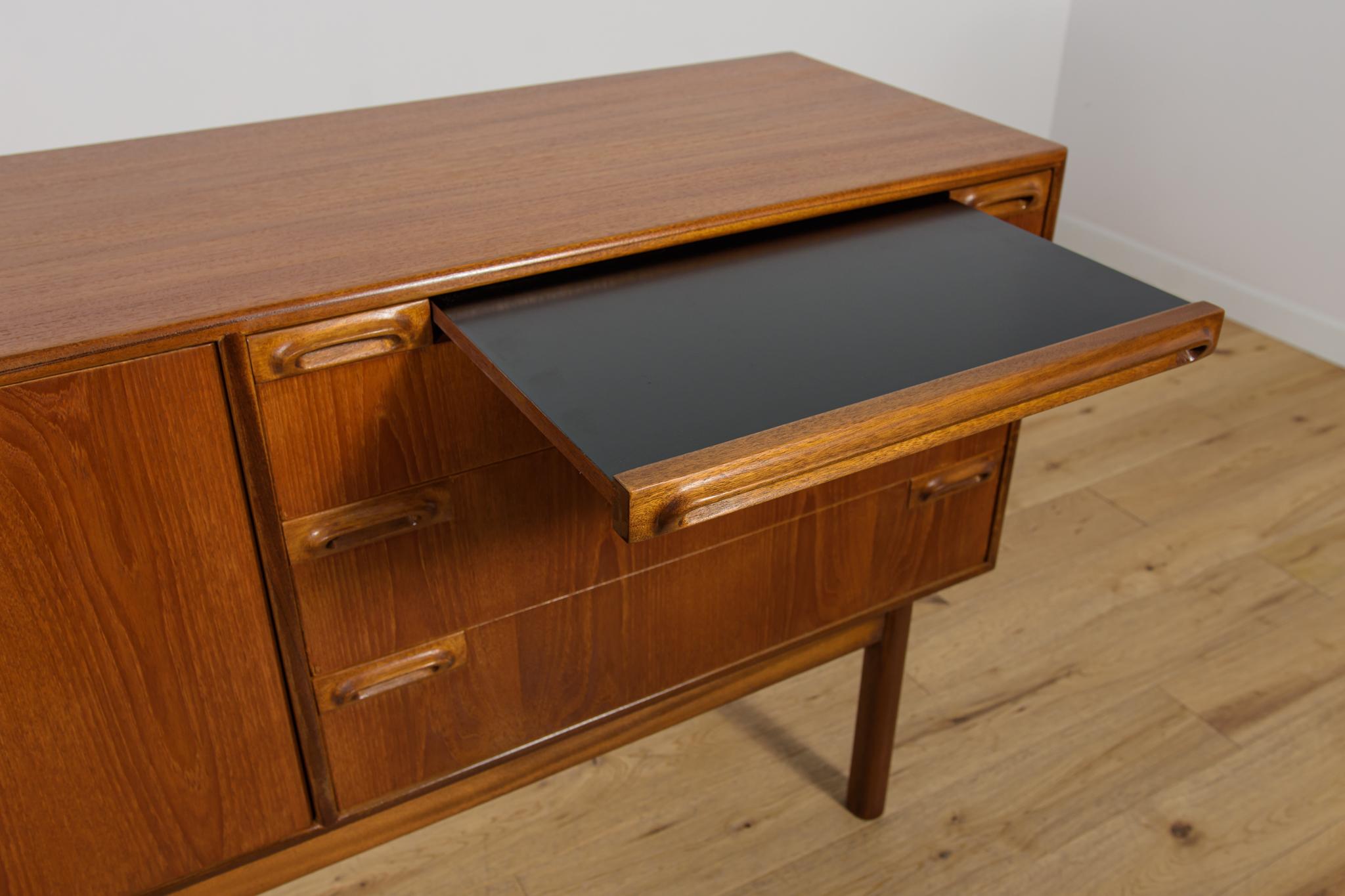Mid-Century-Sideboard aus Teakholz von McIntosh, United Knigdom, 1960er Jahre im Angebot 4
