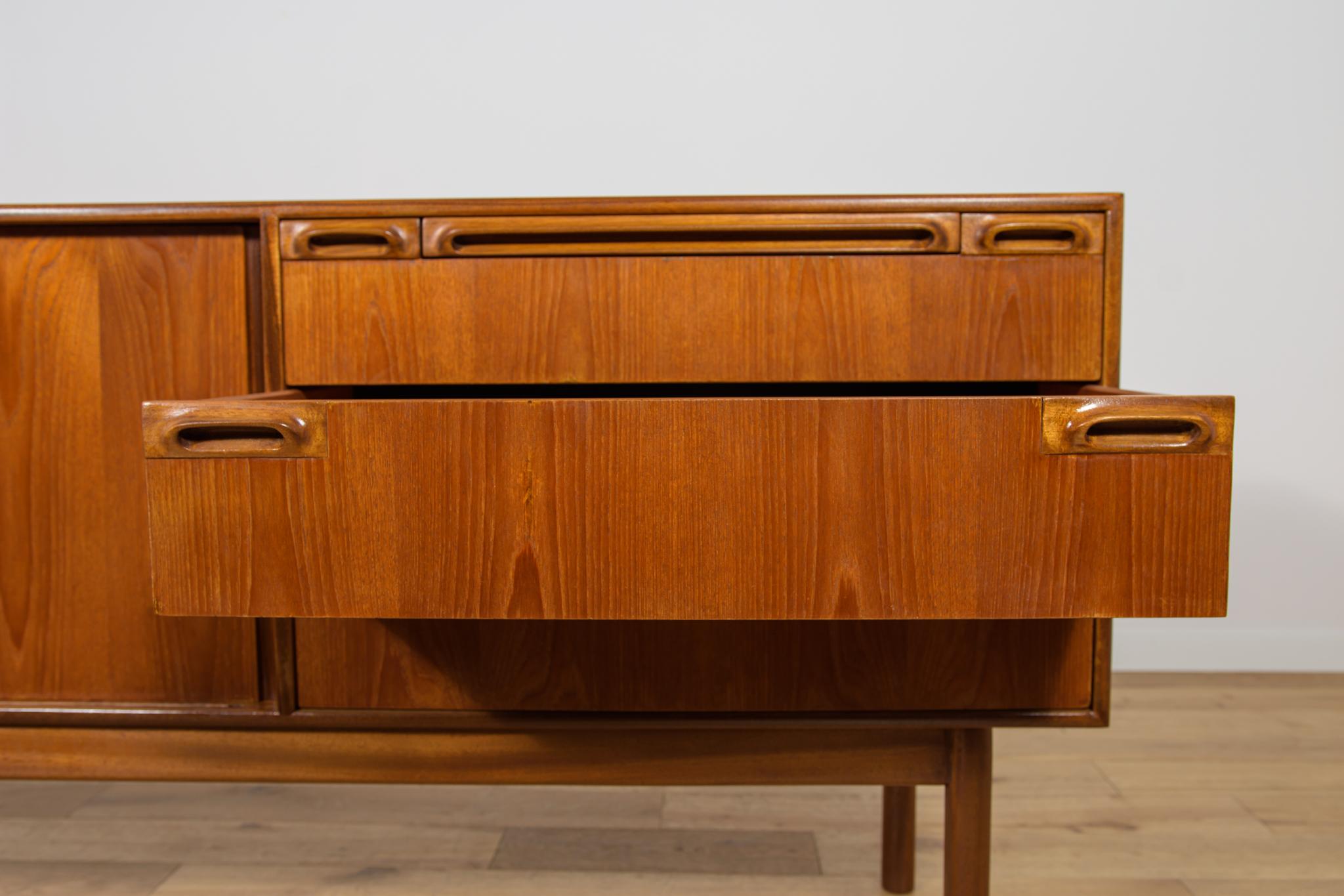 Mid-Century-Sideboard aus Teakholz von McIntosh, United Knigdom, 1960er Jahre im Angebot 7