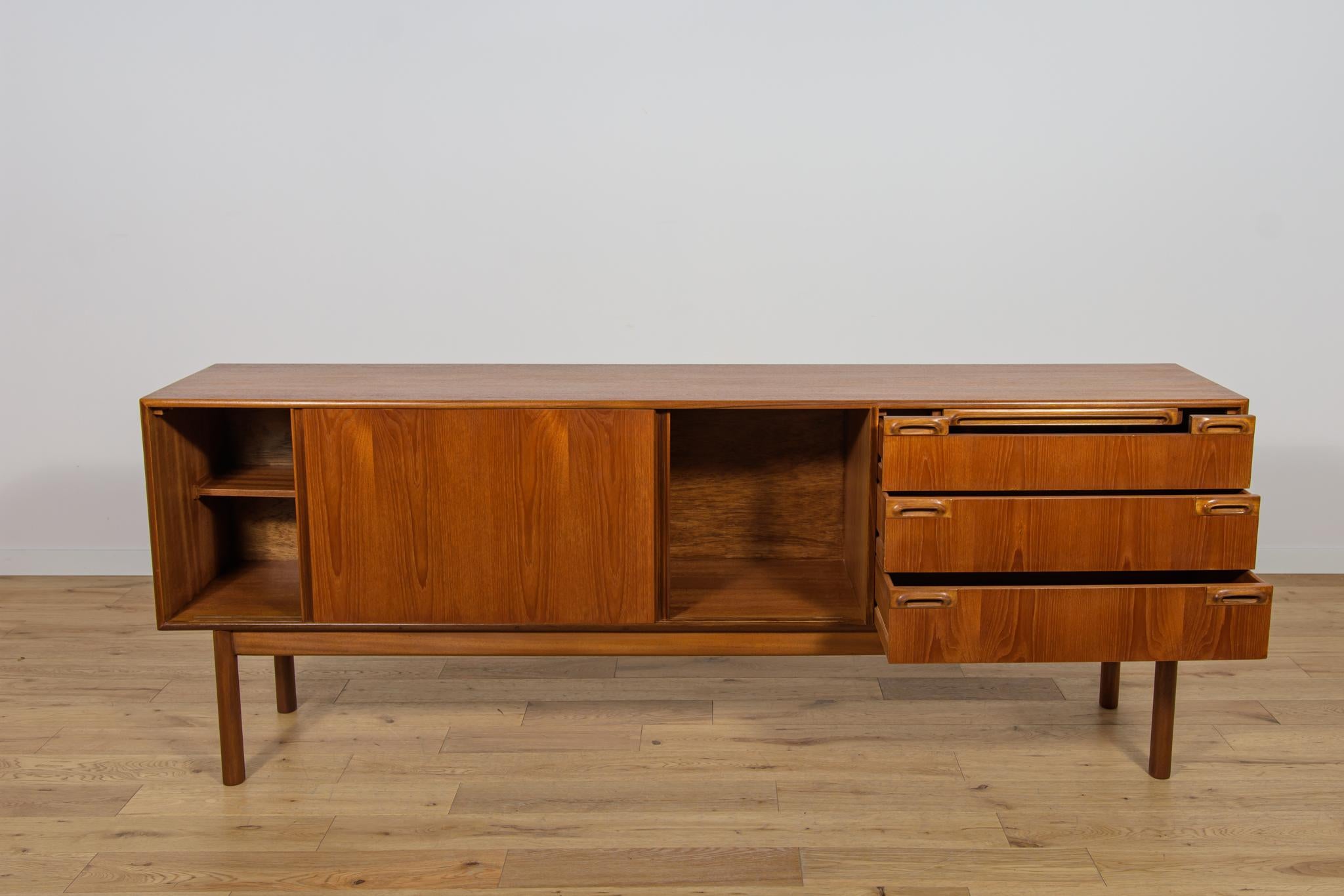 Mid-Century-Sideboard aus Teakholz von McIntosh, United Knigdom, 1960er Jahre (Mitte des 20. Jahrhunderts) im Angebot