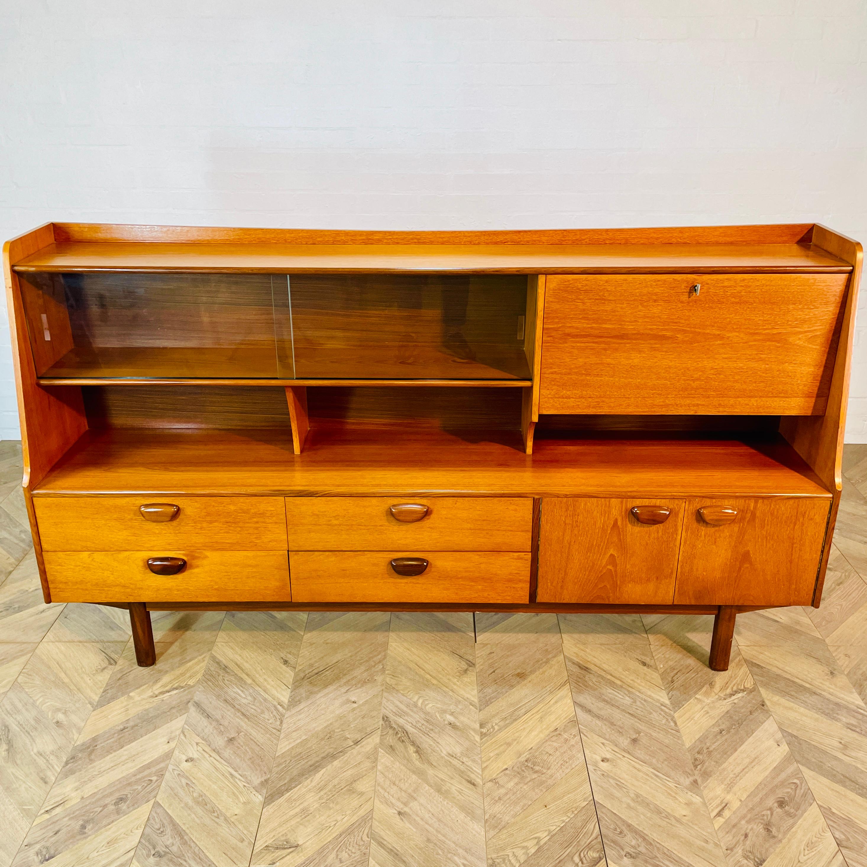 Mid-Century Sideboard / Highboard aus Teakholz, hergestellt von Portwood Furniture, 1970er Jahre im Angebot 7