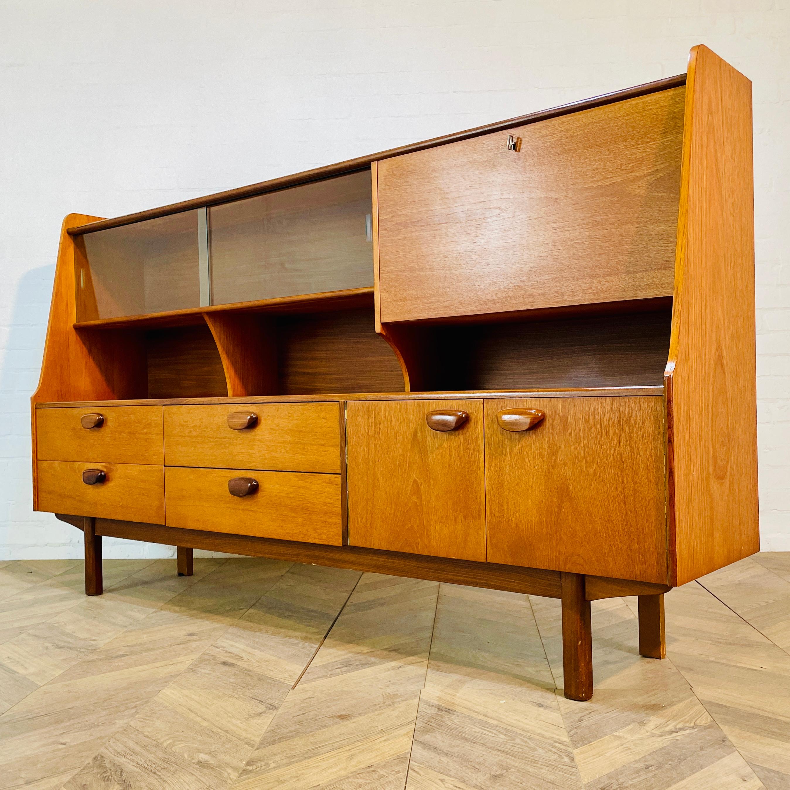 Mid-Century Sideboard / Highboard aus Teakholz, hergestellt von Portwood Furniture, 1970er Jahre im Angebot 10