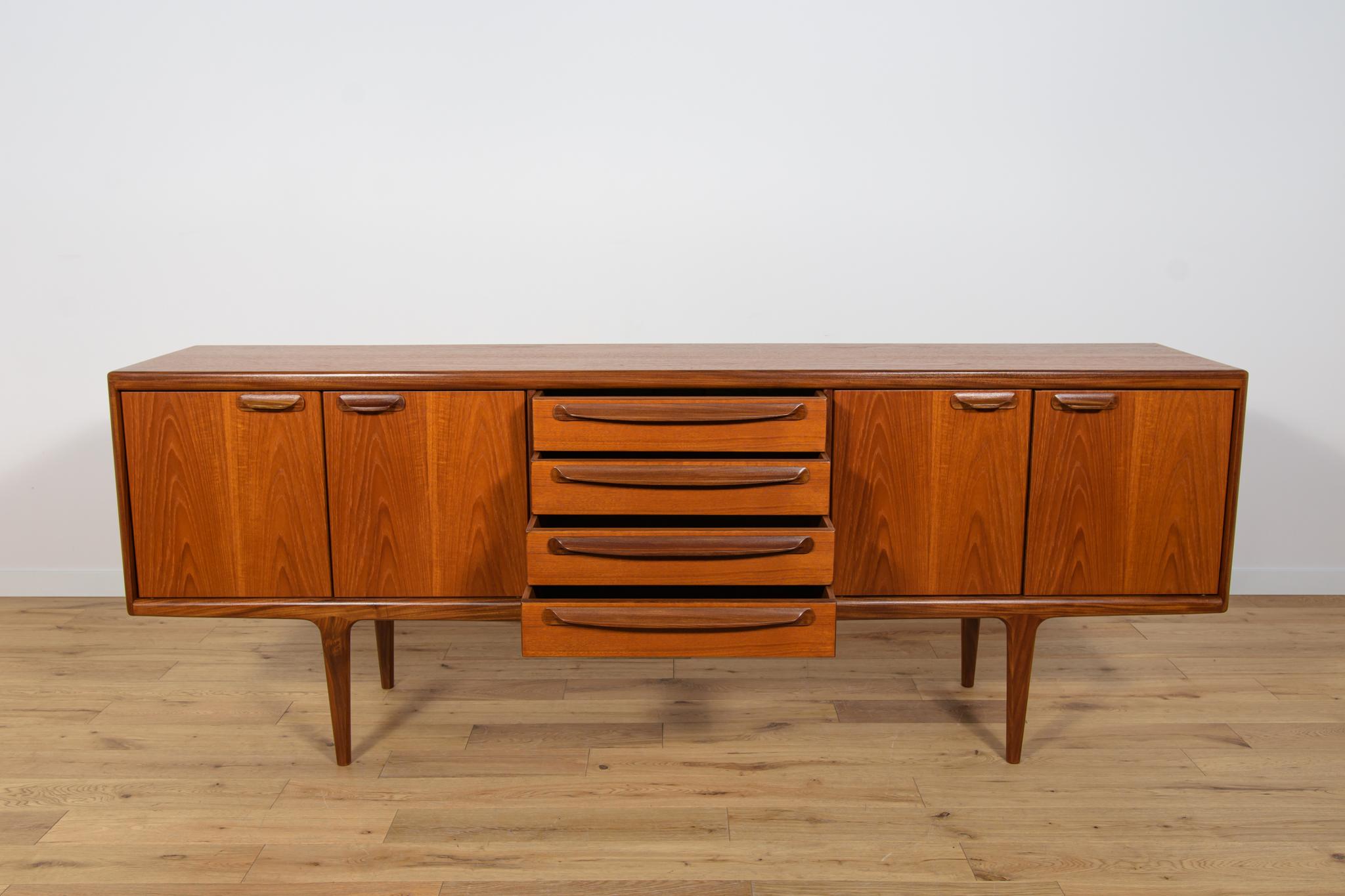 Mid-Century Teak Sideboard Model Sequence by John Herbert for A.Younger Ltd. For Sale 3