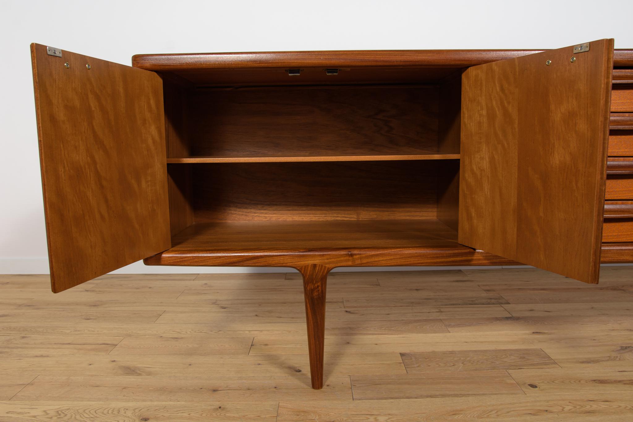 Mid-Century Teak Sideboard Model Sequence by John Herbert for A.Younger Ltd. For Sale 9