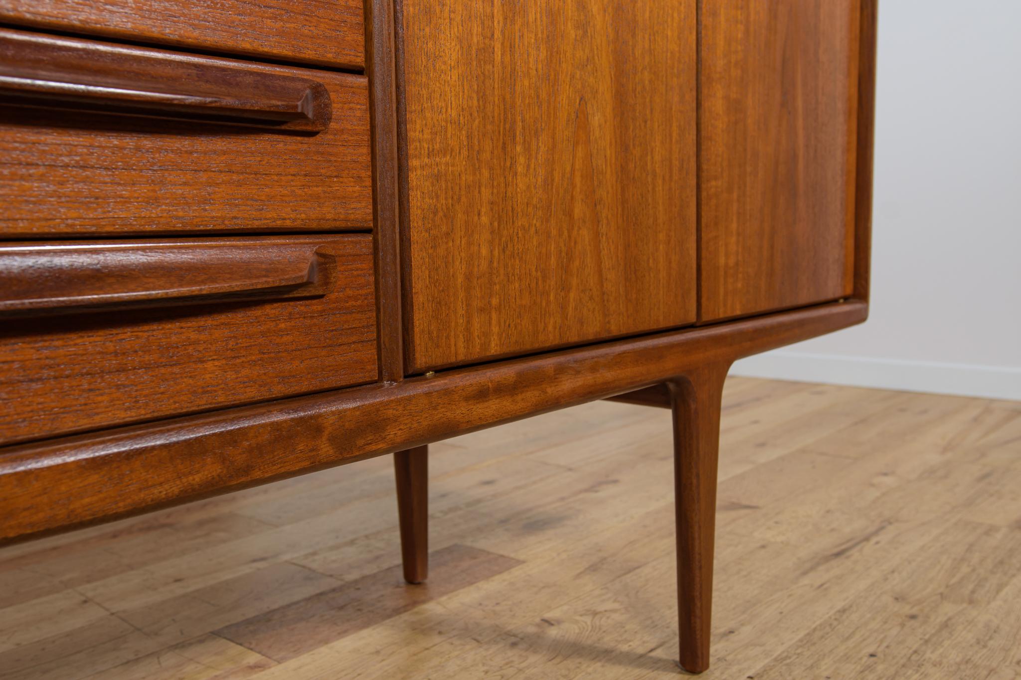Mid-Century Teak Sideboard Model Sequence by John Herbert for A.Younger Ltd, Gre For Sale 11