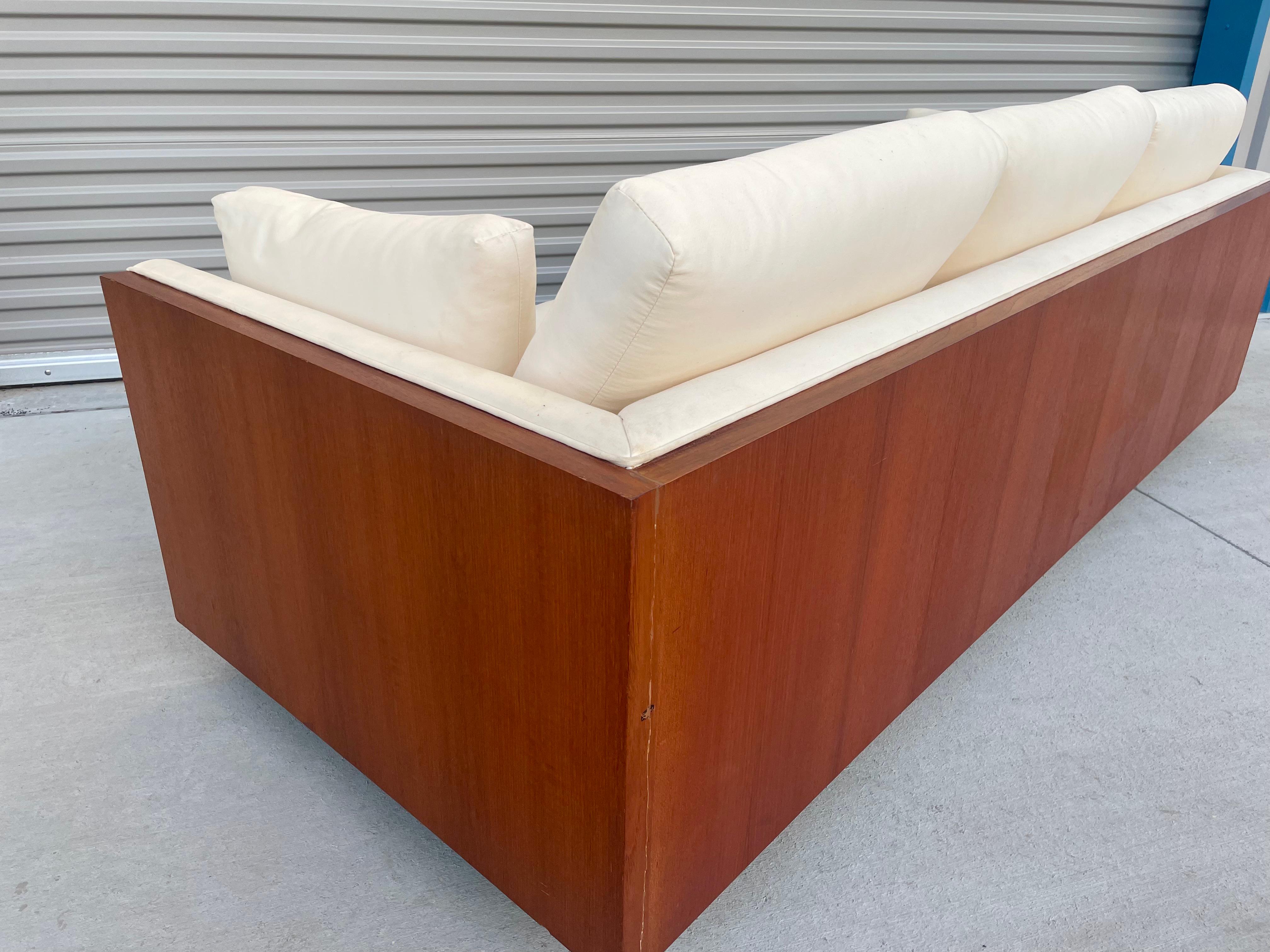 Midcentury Teak Sofa in the Style of Milo Baughman For Sale 8