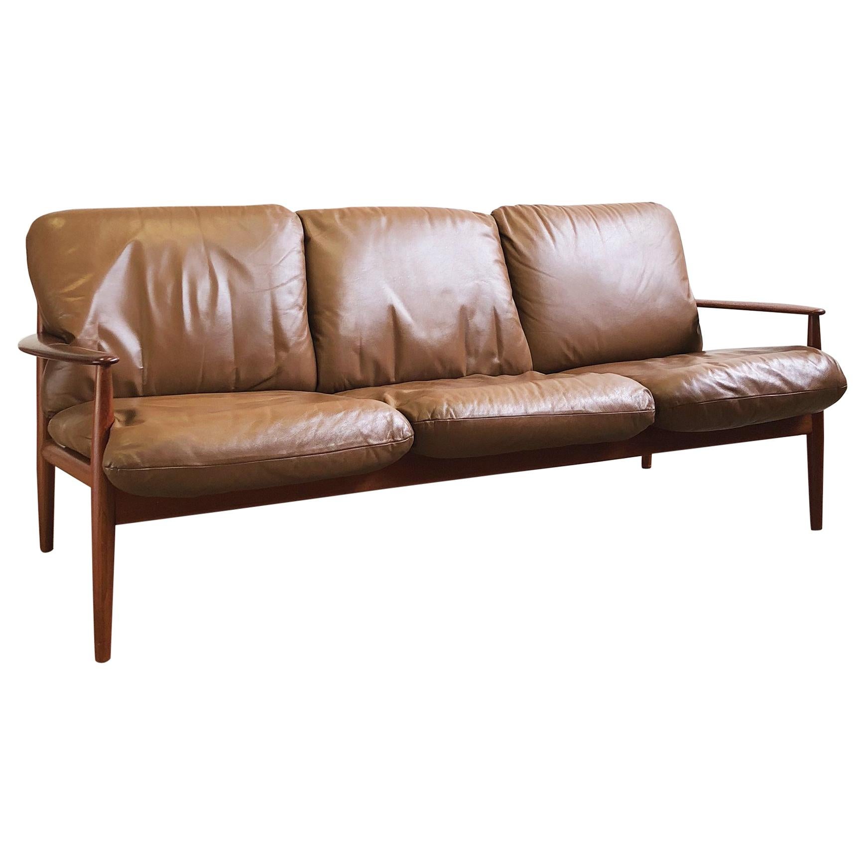 Midcentury Teak Sofa with Leather Cushions by Grete Jalk for Cado For Sale