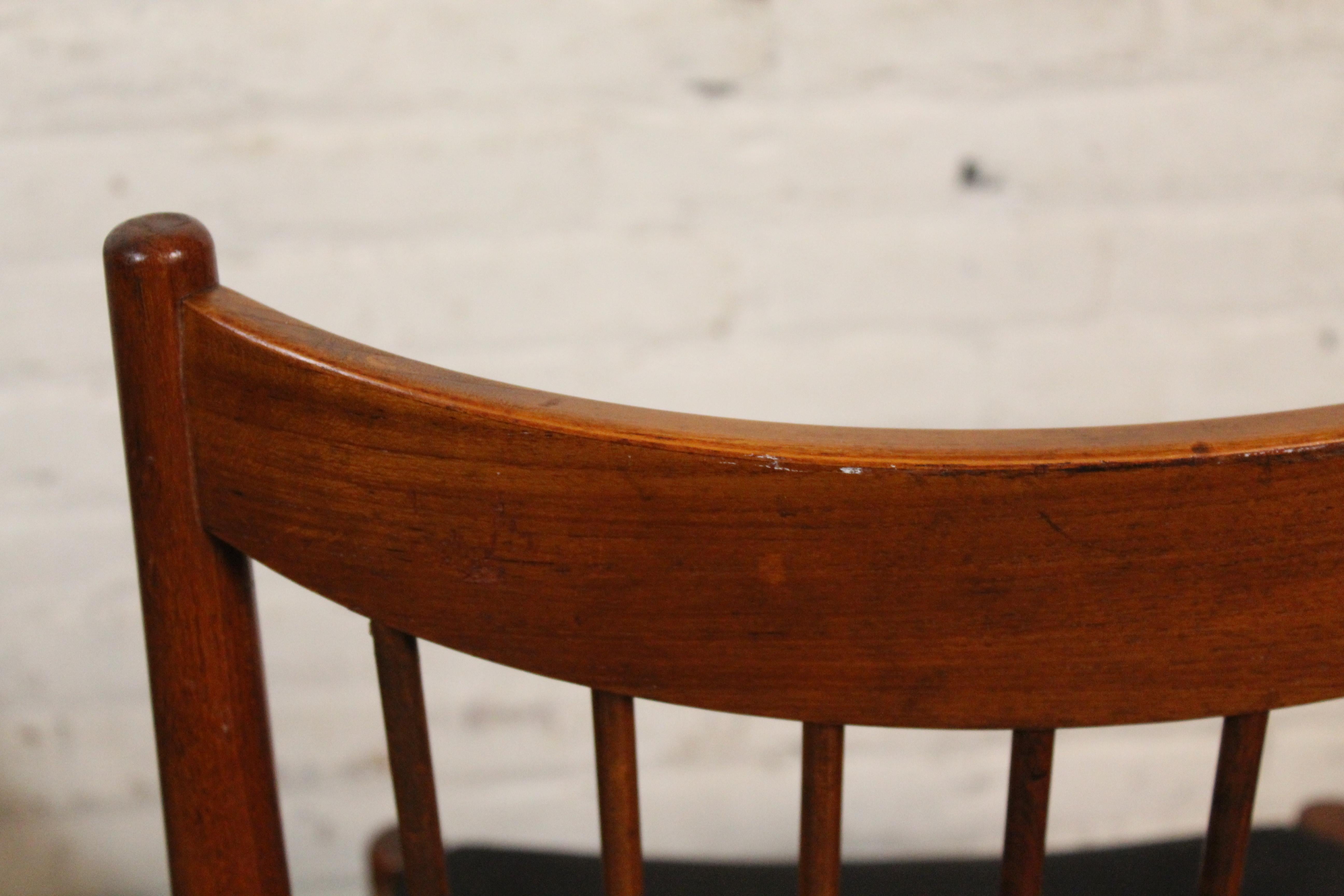 Chaises à fuseaux en teck du milieu du siècle dernier d'Arne Vodder pour Sibast Denmark en vente 4
