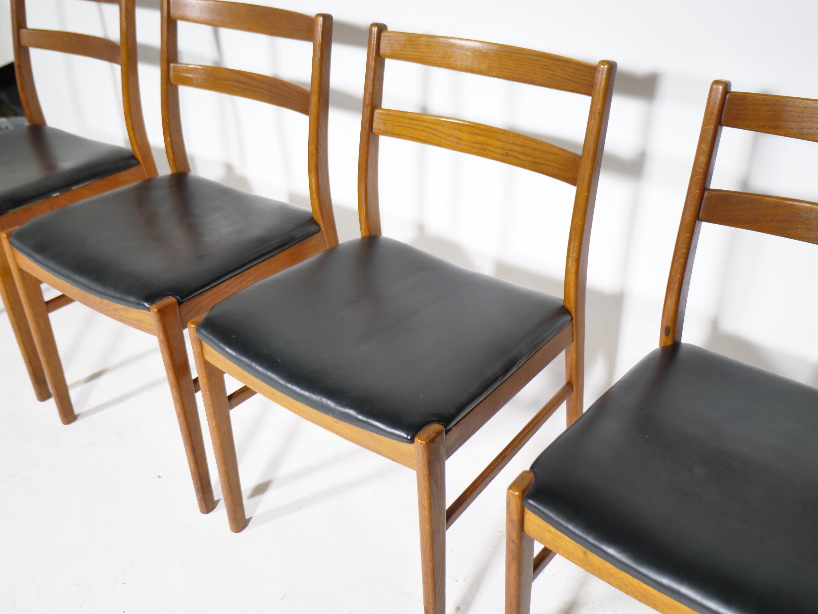 Mid-Century Teakholz Stühle Aus Schweden Satz von 4, 1960er im Zustand „Gut“ im Angebot in Mainz, DE