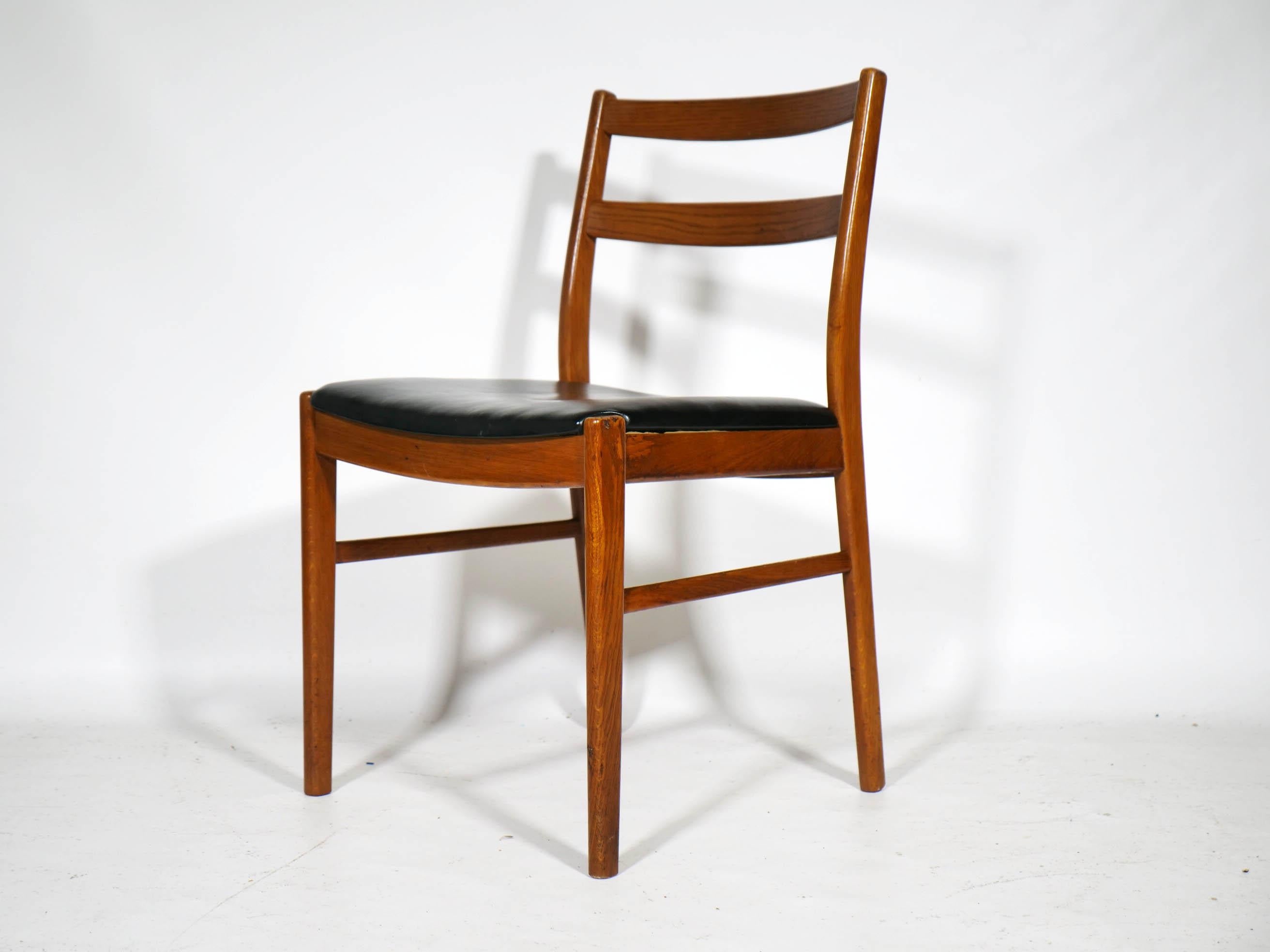 Mid-Century Teakholz Stühle Aus Schweden Satz von 4, 1960er (Mitte des 20. Jahrhunderts) im Angebot