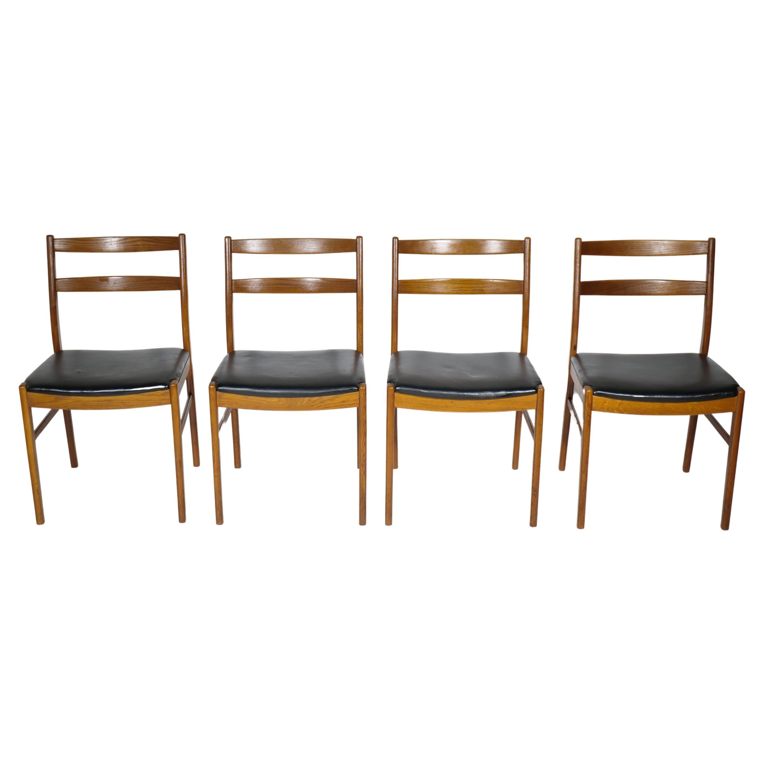 Mid-Century Teakholz Stühle Aus Schweden Satz von 4, 1960er im Angebot