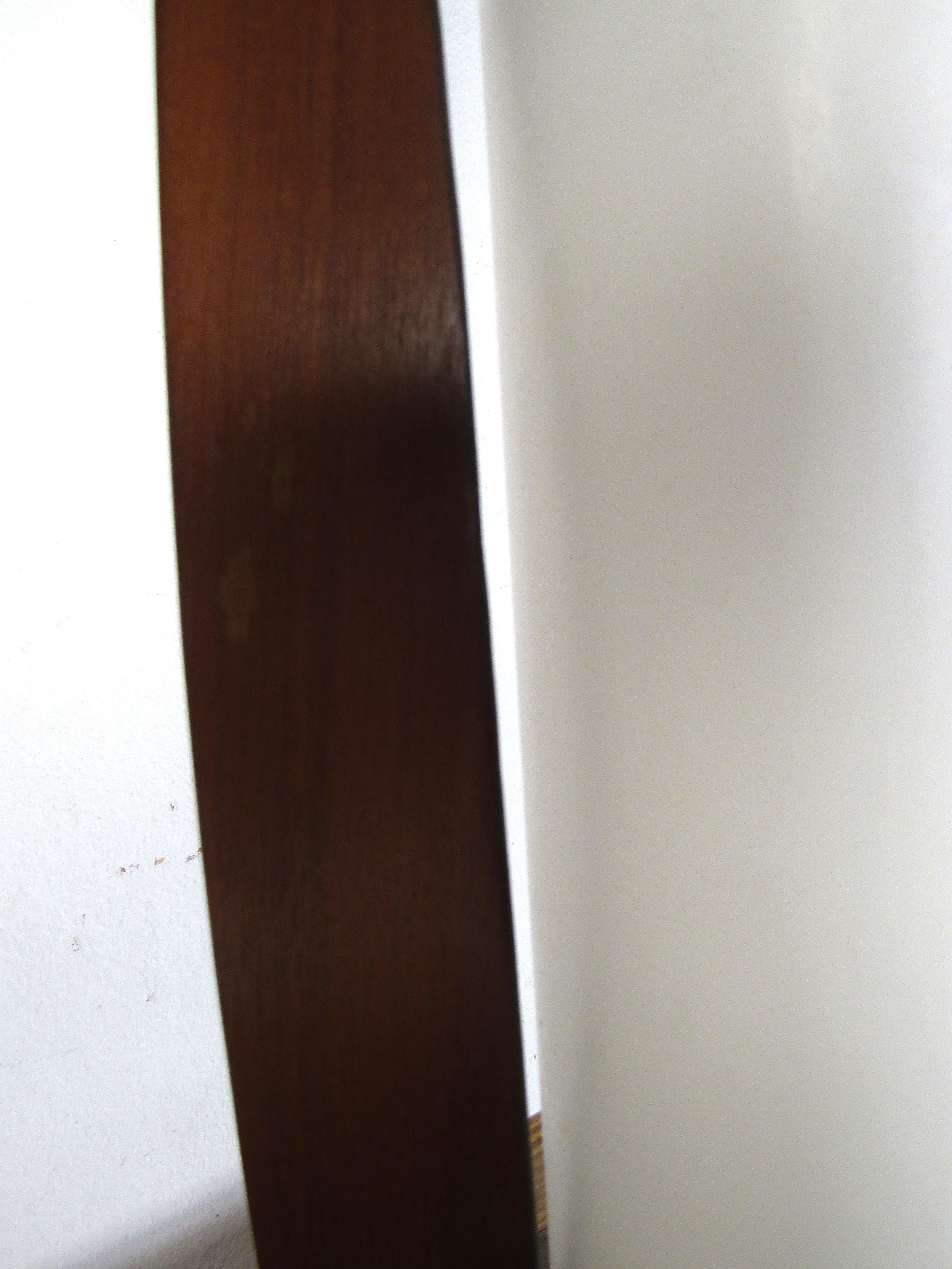 Mid-Century 'S' Frame Table Lamp 8