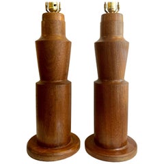 Lampade da tavolo in teak del Medioevo