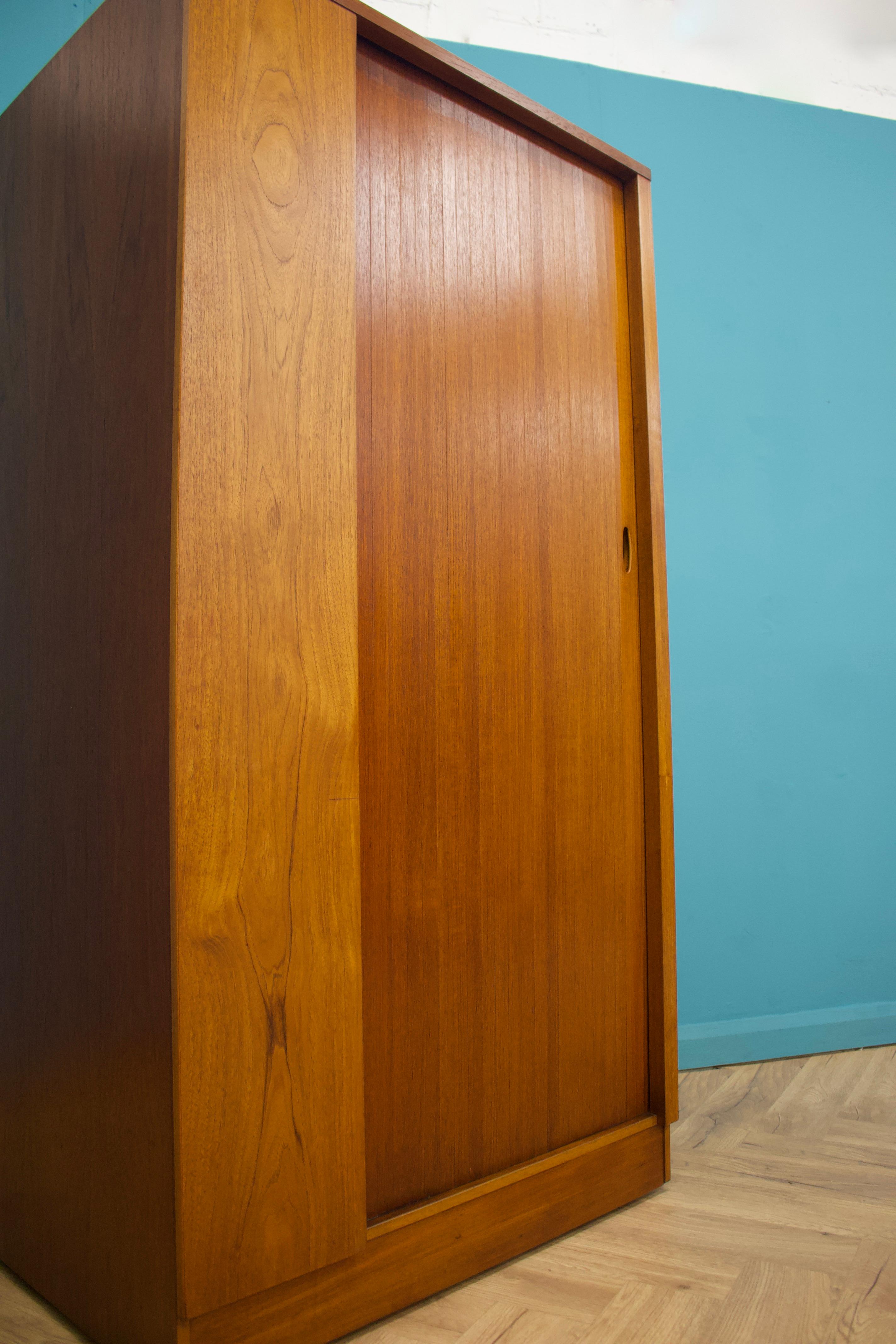 Mid Century Teak Tambour Wardrobe from Austinsuite, 1960s In Good Condition In South Shields, GB