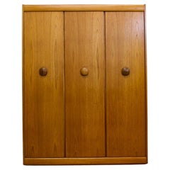Armarios y roperos de madera