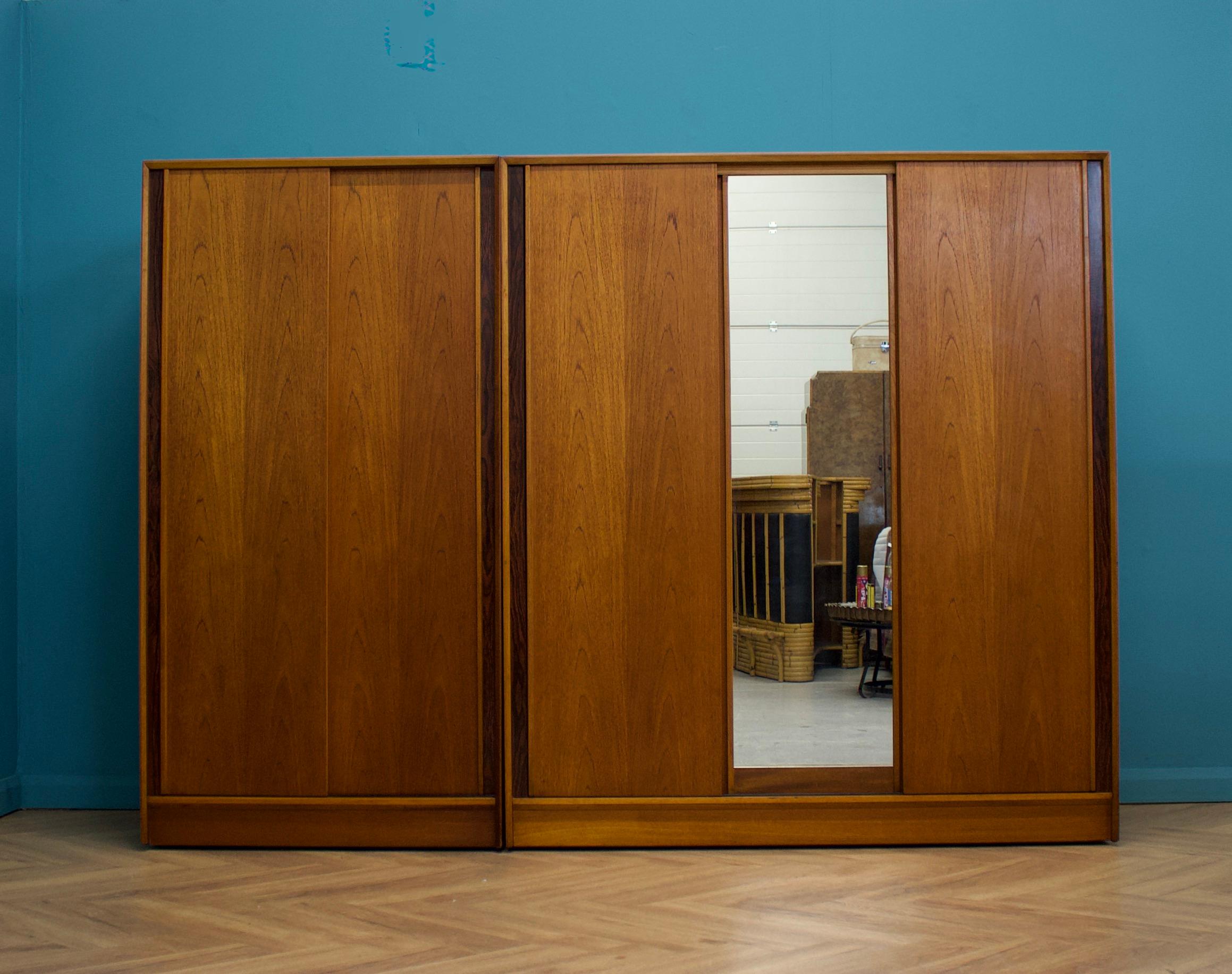 Mid Century Teak Triple Sliding Door Wardrobe from Austinsuite, 1960s 5