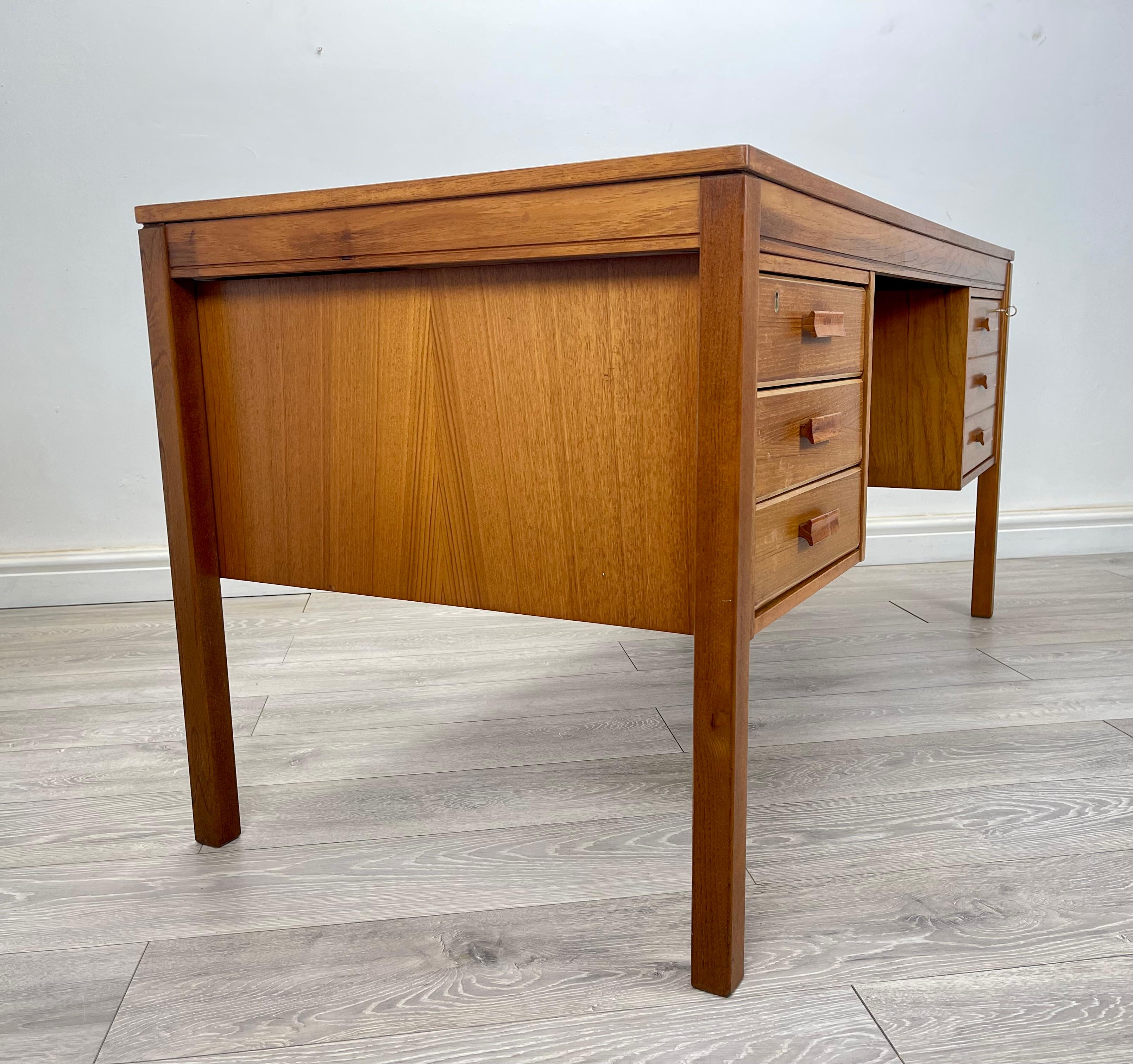 Midcentury Teak Twin Pedestal Desk at 1stDibs