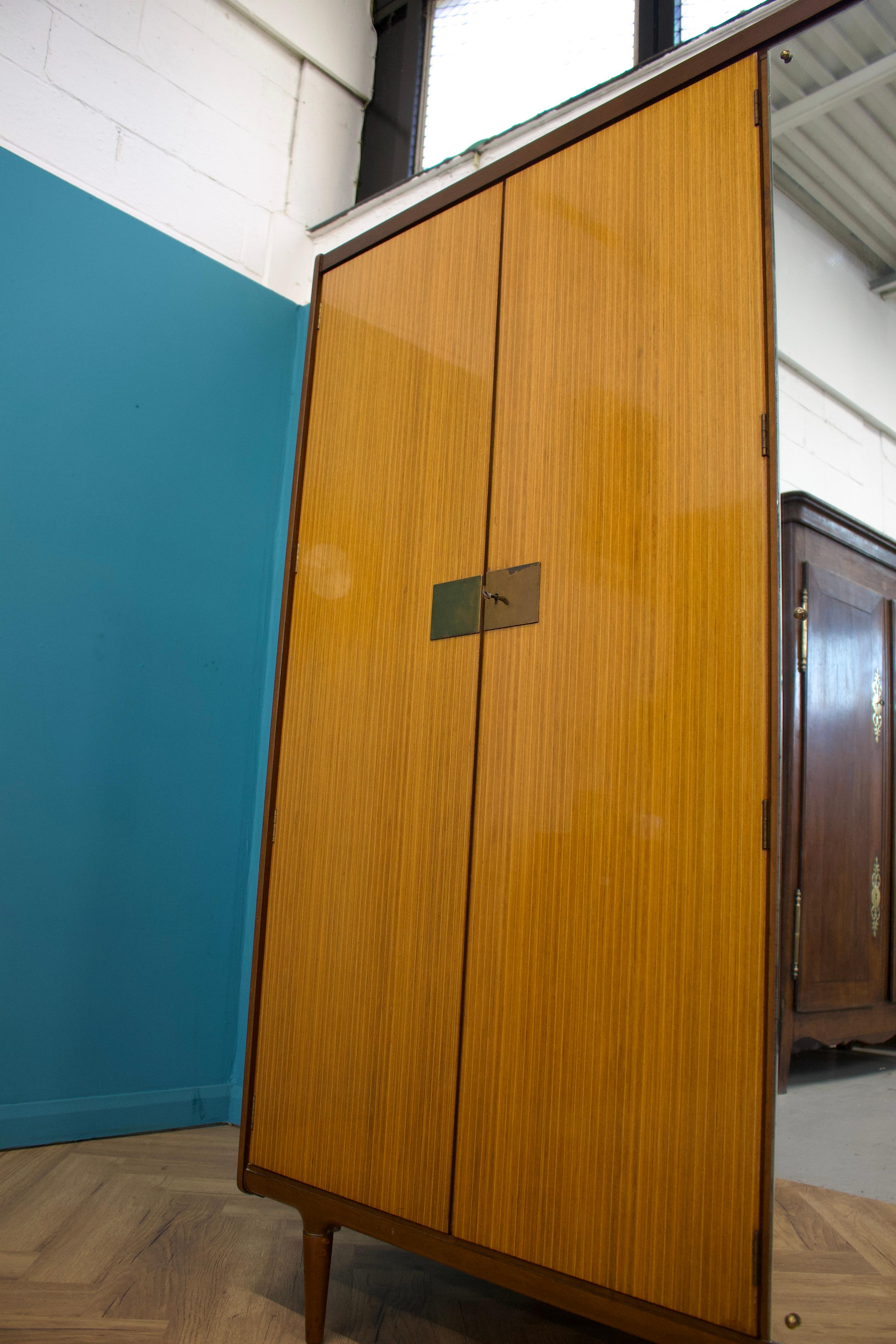 Mid-Century Teak & Walnut Wardrobe from Wrighton, 1960s In Good Condition In South Shields, GB