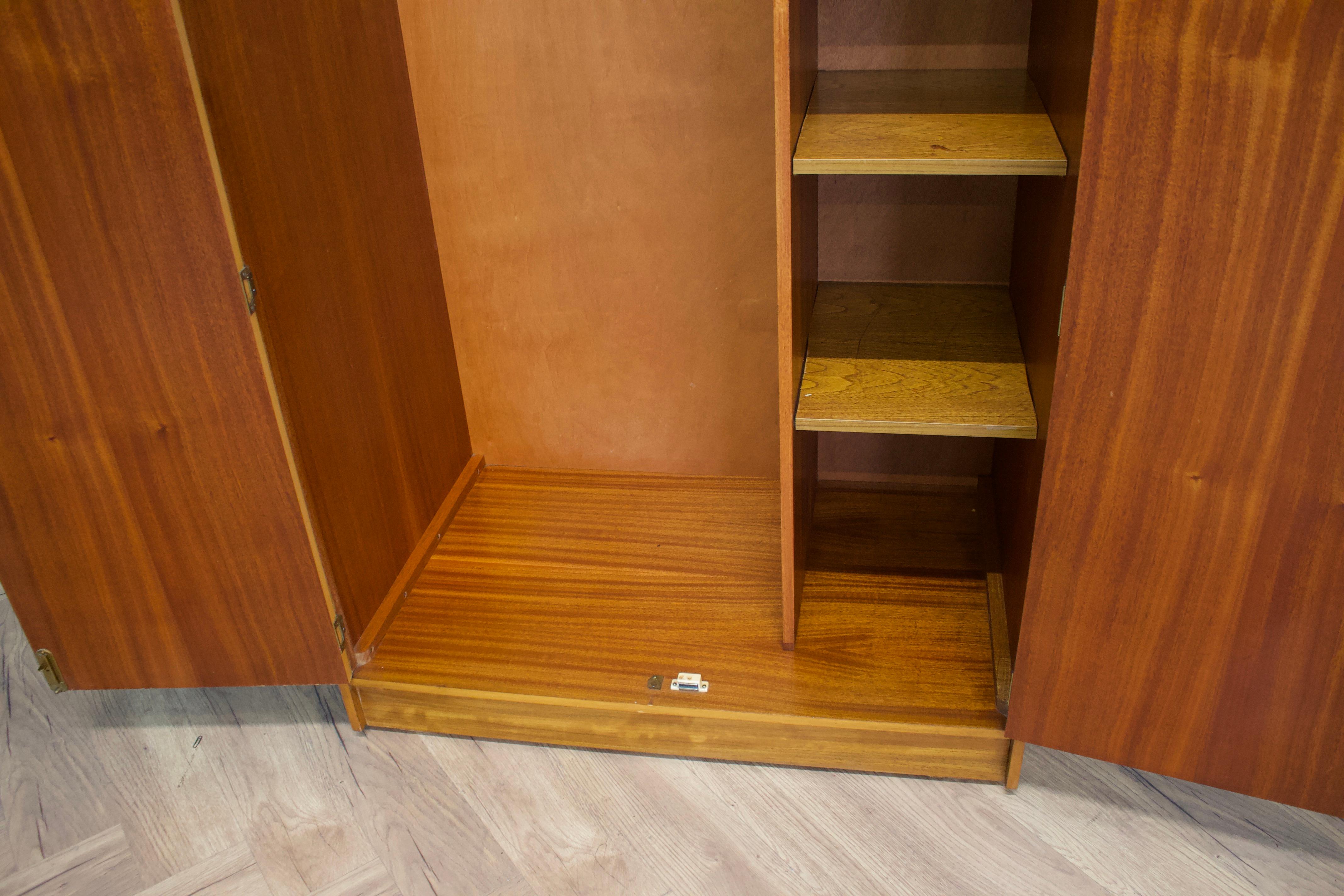 Mid-Century Teak Wardrobe, 1960s 1