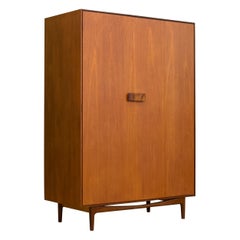 Armoire en teck du milieu du siècle de Kofod Larsen pour G Plan, années 1960