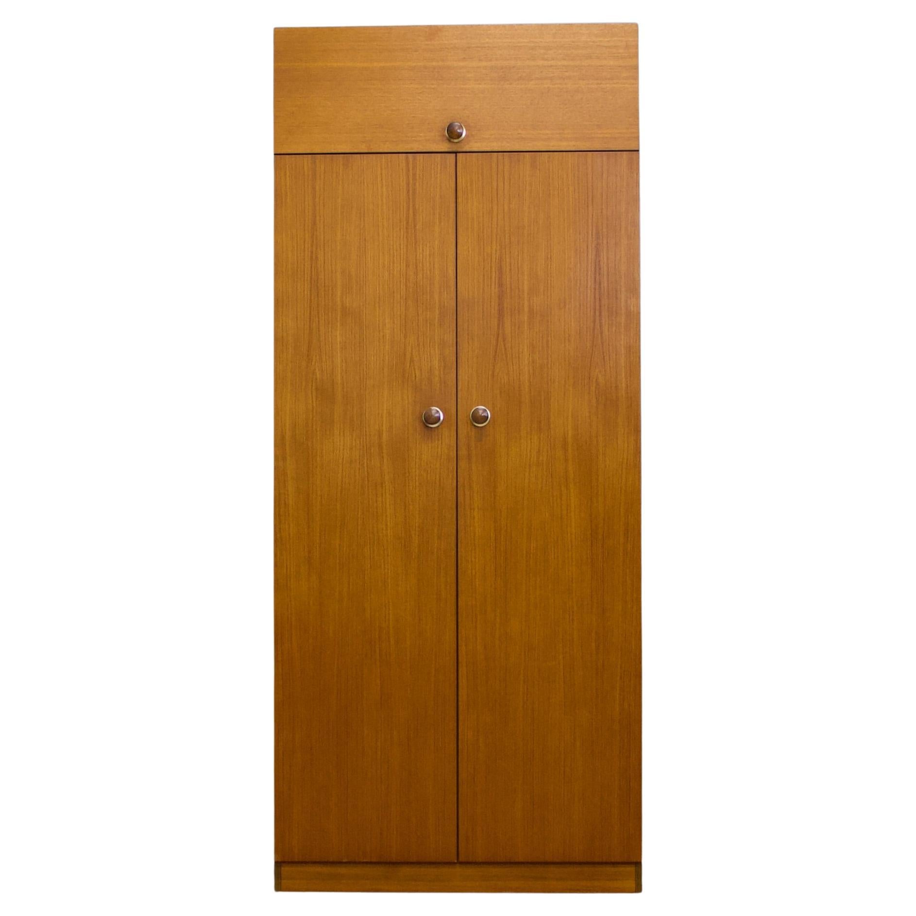 Avalon Yatton Furniture - 6 For Sale at 1stDibs | avalon Avalon Yatton Furniture - 6 For Sale at 1stDibs | avalon