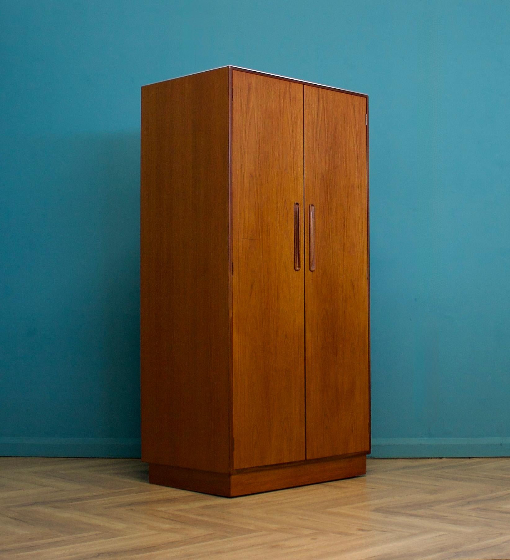 Mid-Century moderno Armadio in teak di metà secolo di G-Plan, anni '70 in vendita