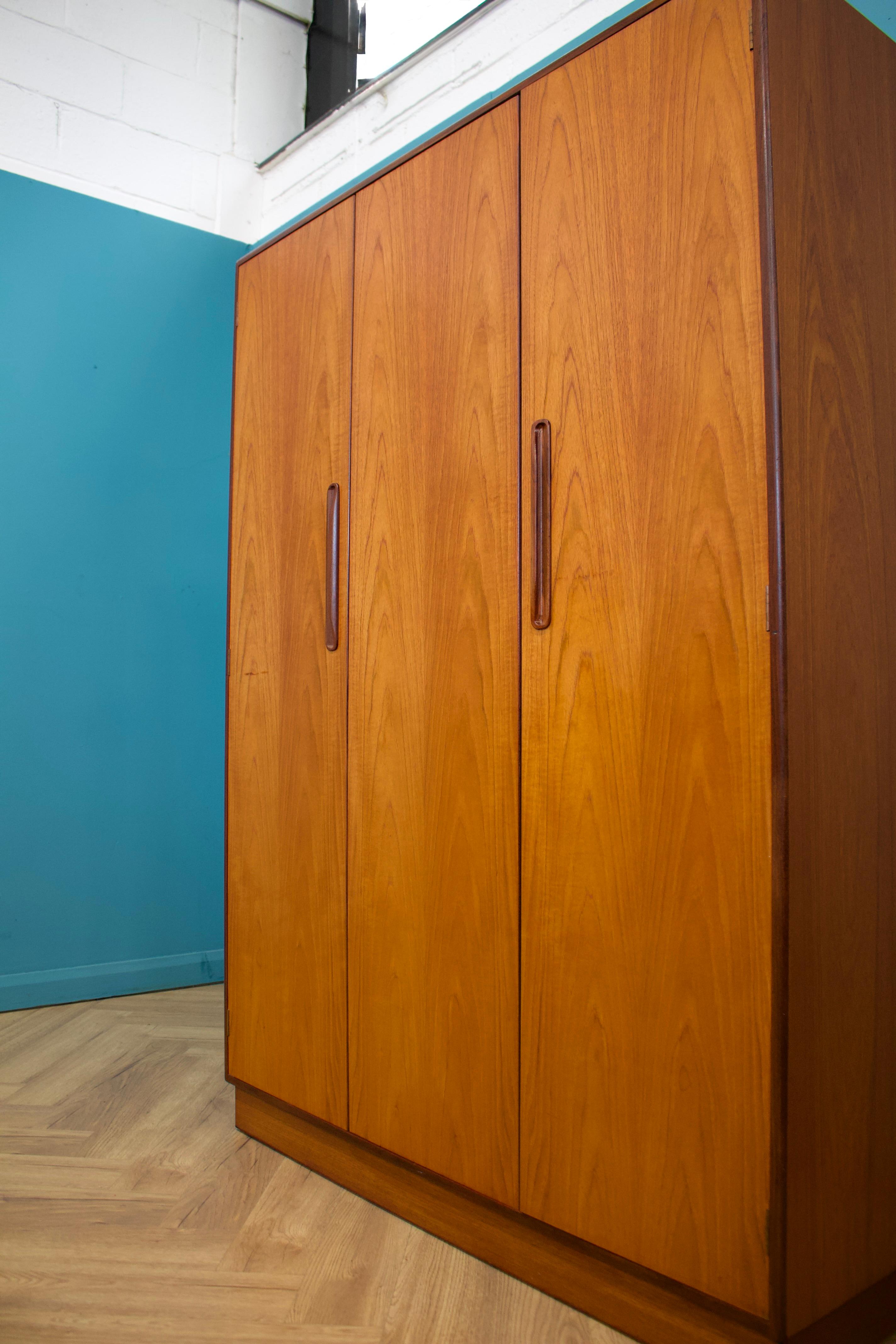 Mid Century Teakholz-Schrank von G-Plan, 1970er Jahre (20. Jahrhundert) im Angebot