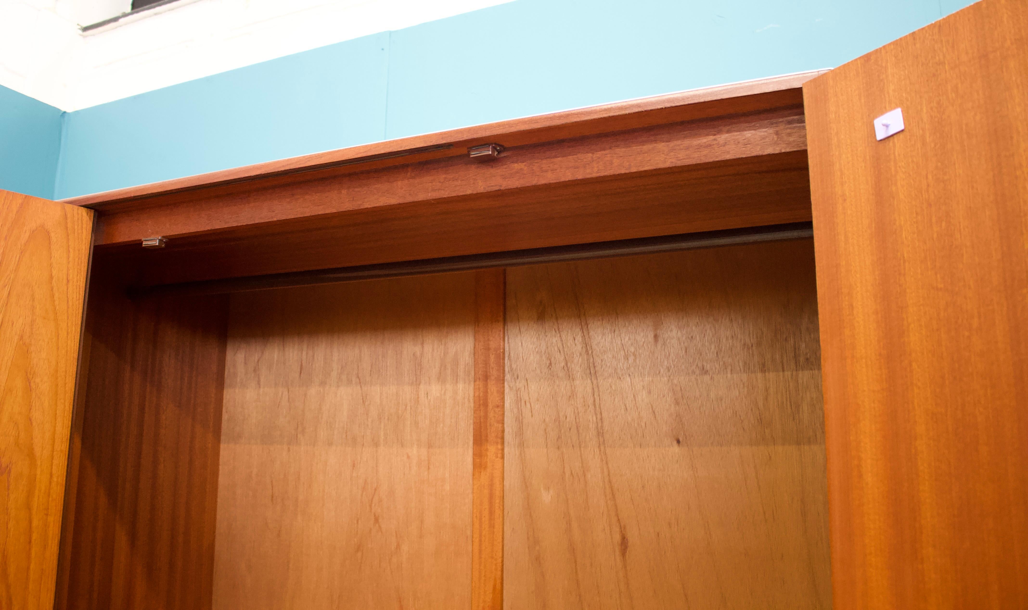 Mid Century Teakholz-Schrank von G-Plan, 1970er Jahre (20. Jahrhundert) im Angebot