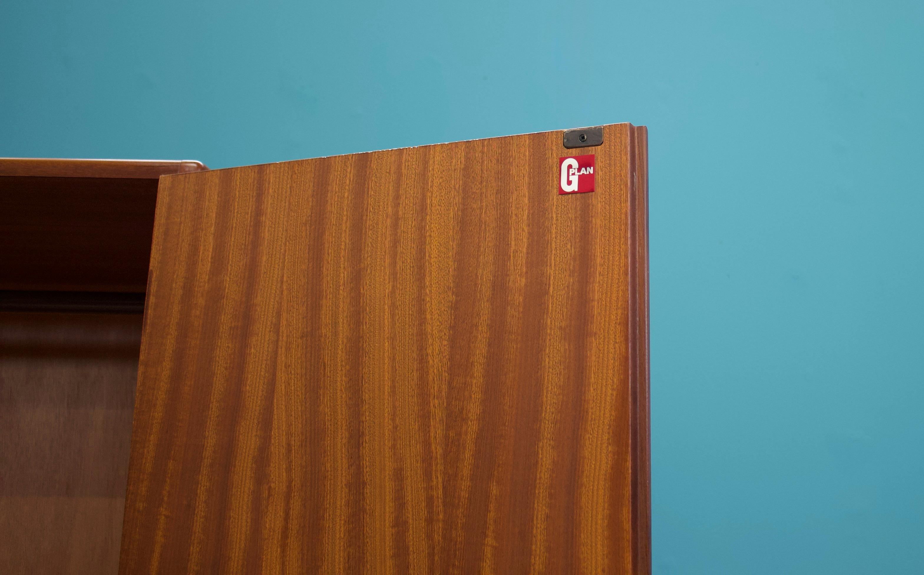 Armadio in teak di metà secolo di G-Plan, anni '70 in vendita 1