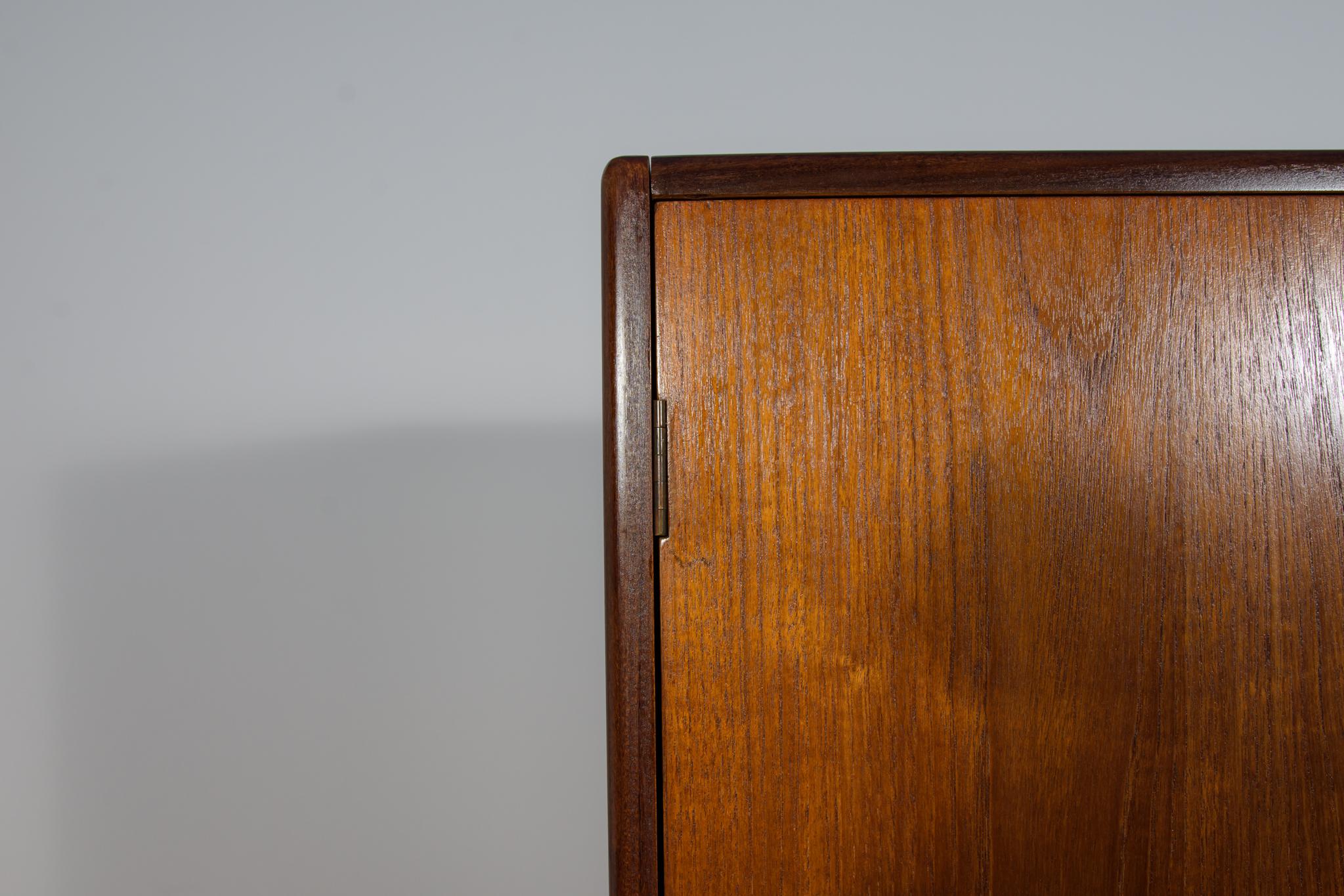 Armadio in teak di metà secolo di G-Plan, Regno Unito, anni '60 in vendita 4