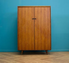Armoire en teck du milieu du siècle de Lebus, 1960