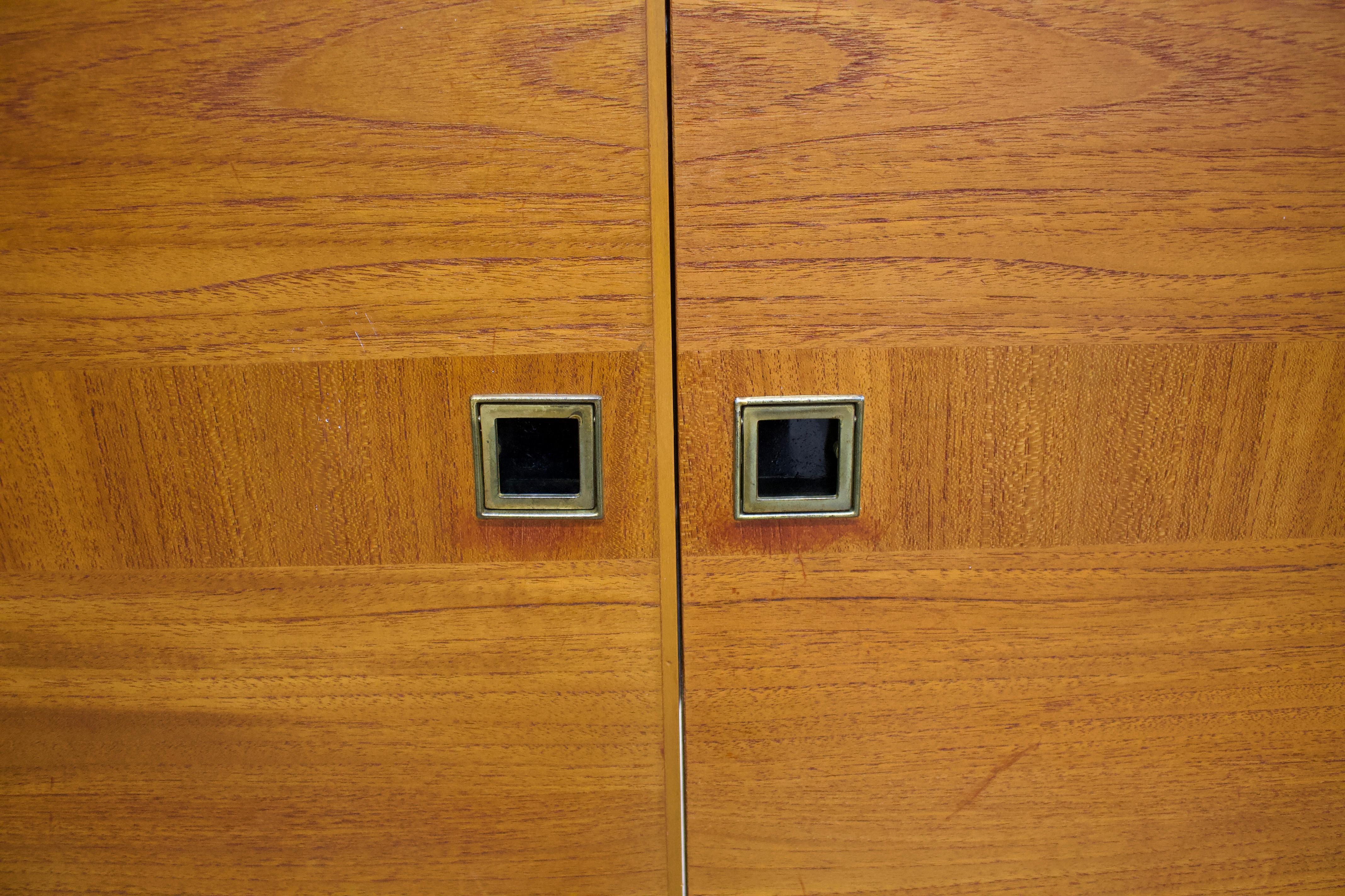 Teak Armadio in teak di metà secolo di Stonehill, anni '60 in vendita