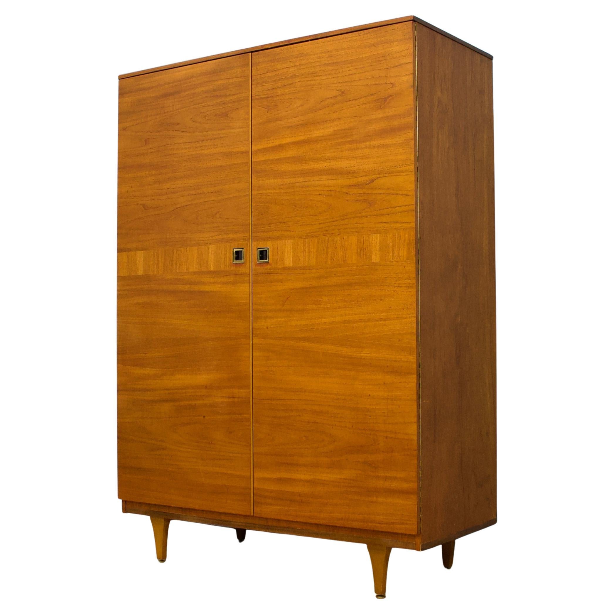 Armadio in teak di metà secolo di Stonehill, anni
60