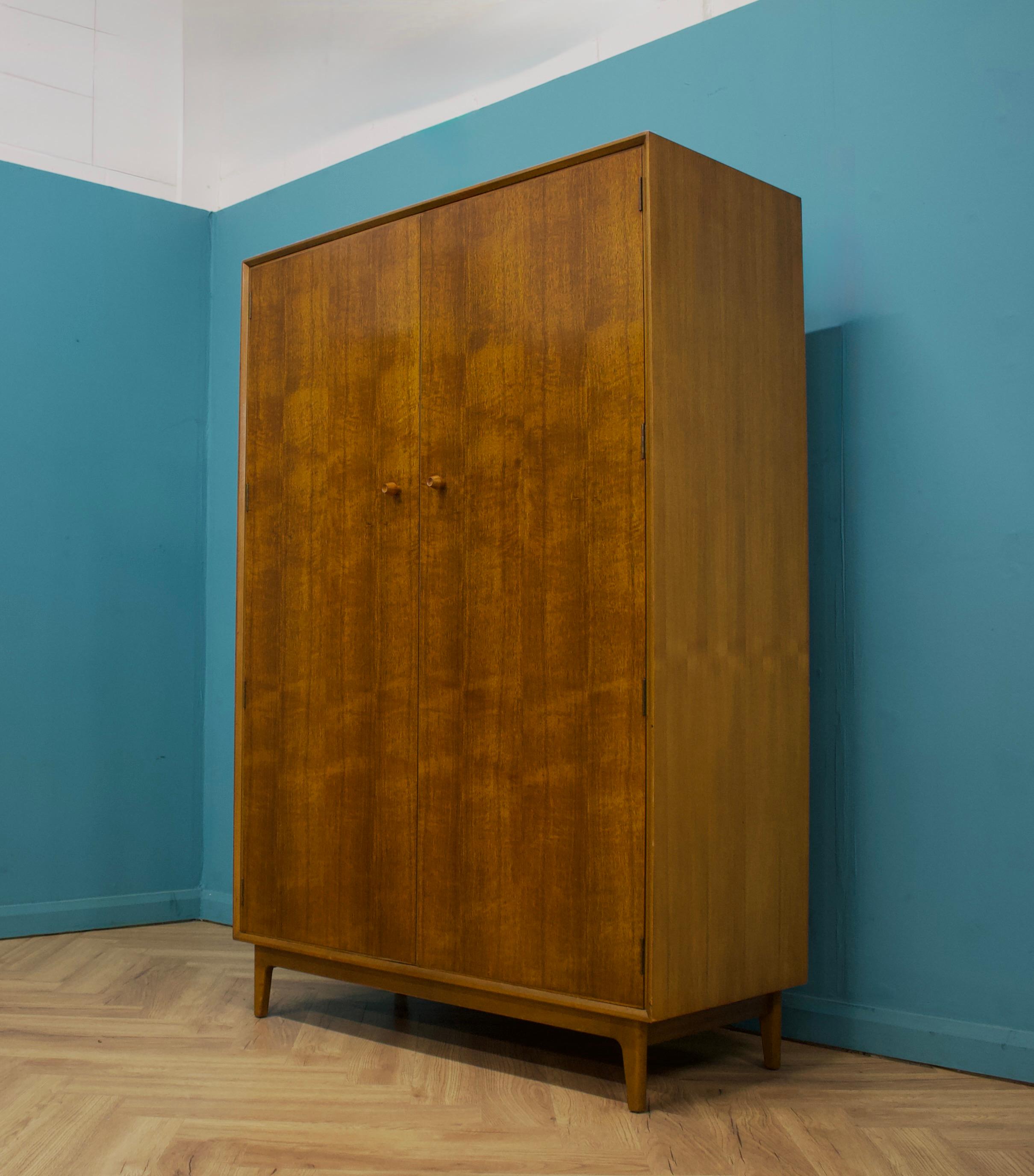 Mid Century Teak Wardrobe from Vesper, 1960s (Britisch) im Angebot