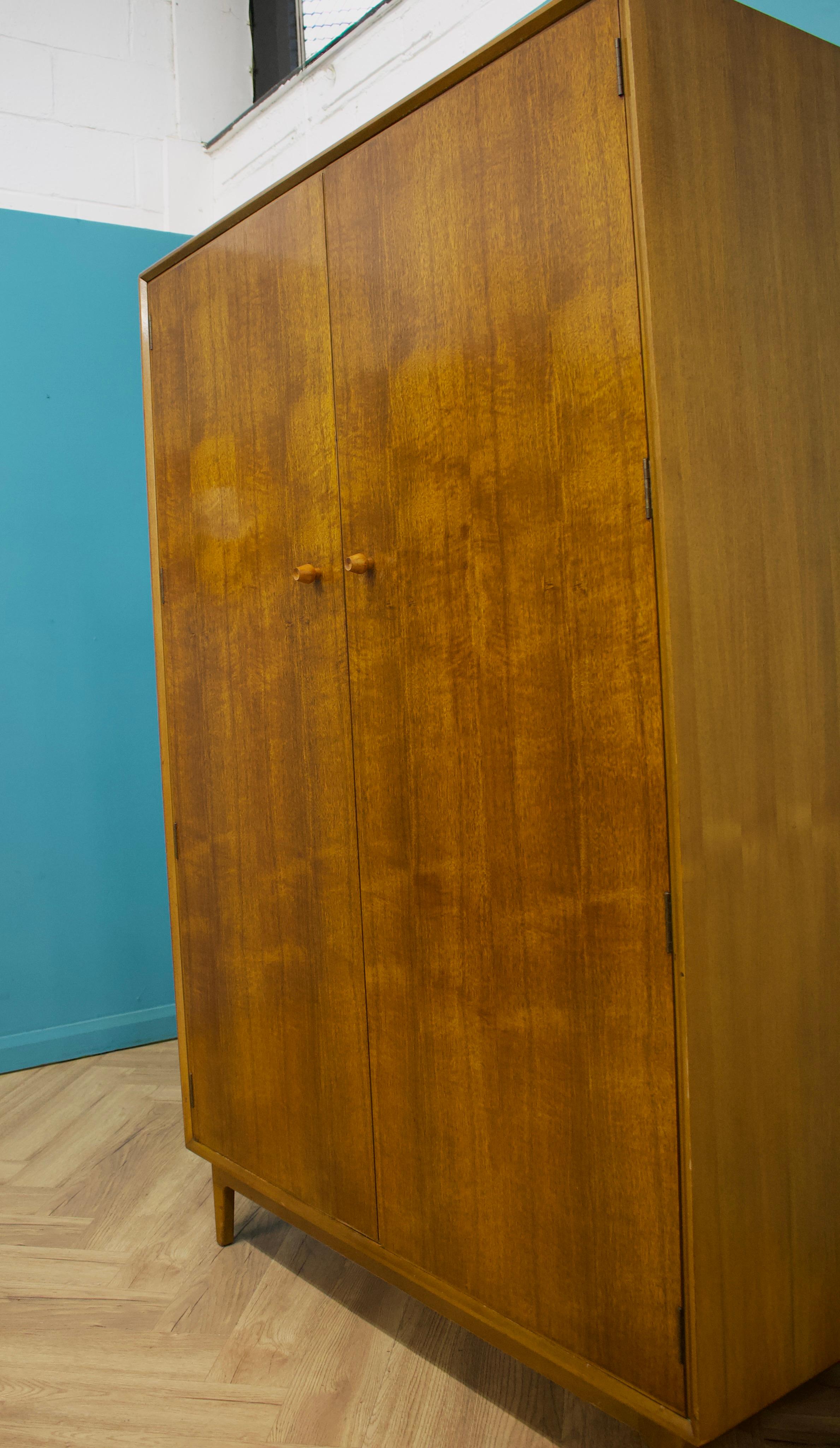 Mid Century Teak Wardrobe from Vesper, 1960s (Furnier) im Angebot