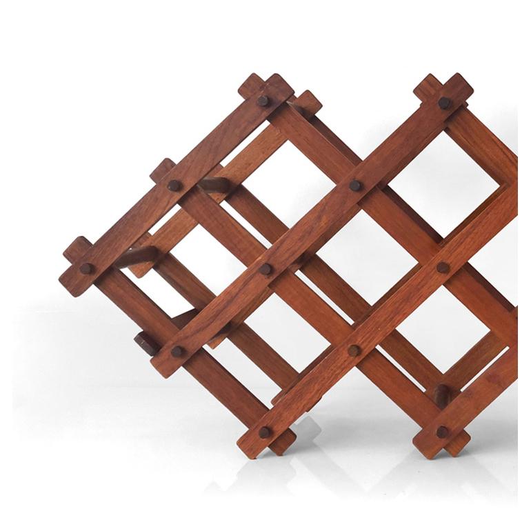 Mid Century Teak Wine / Bottle Rack In Good Condition For Sale In Toronto, ON