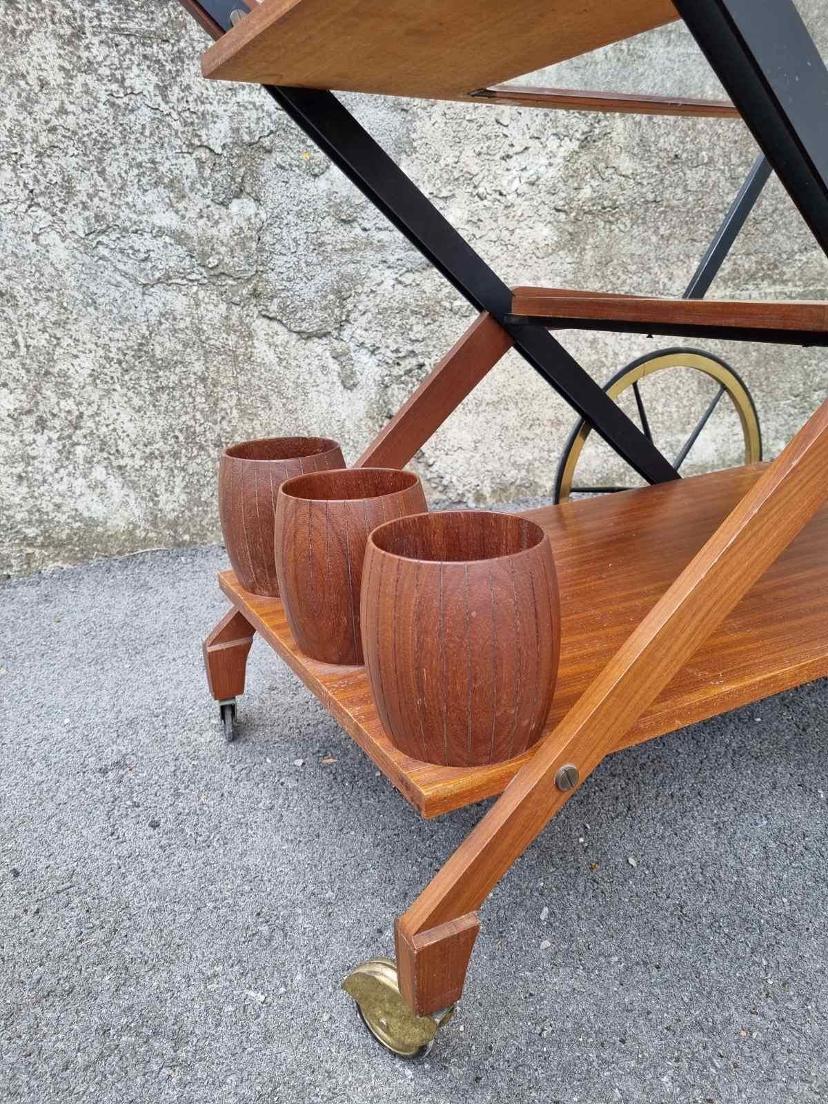 Mid Century Teak Wood and Brass Serving Trolley, Italy 60s For Sale 1