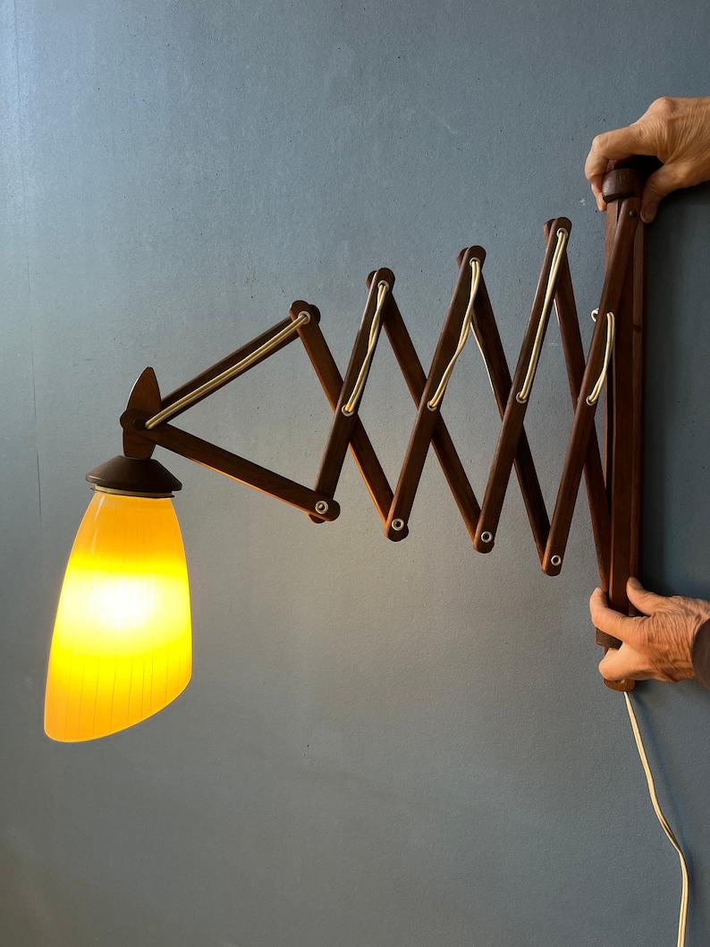 Mid Century Teak Wood Danish Wall Lamp with Glass Shade, 1970s In Excellent Condition For Sale In ROTTERDAM, ZH