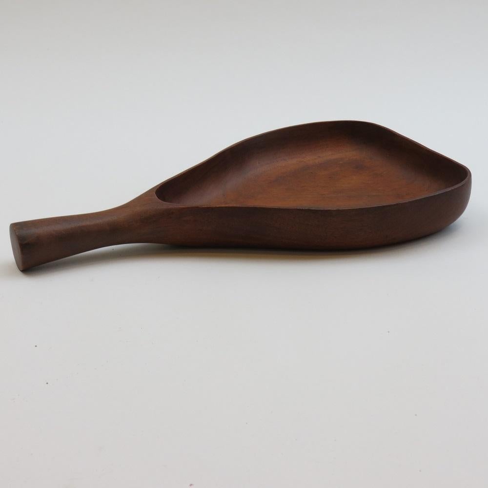 English Mid-century Teak Wood Dish with Handle 1960s For Sale